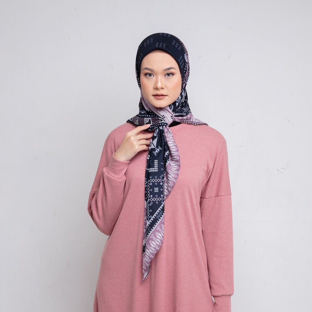 Dauky Hijab Segiempat Ethnic Scart - Hitam