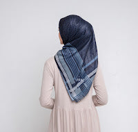 Dauky Hijab Segiempt kerudung Side Line Scarf - Cream