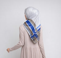 Dauky Hijab Segiempt kerudung Side Line Scarf - Cream