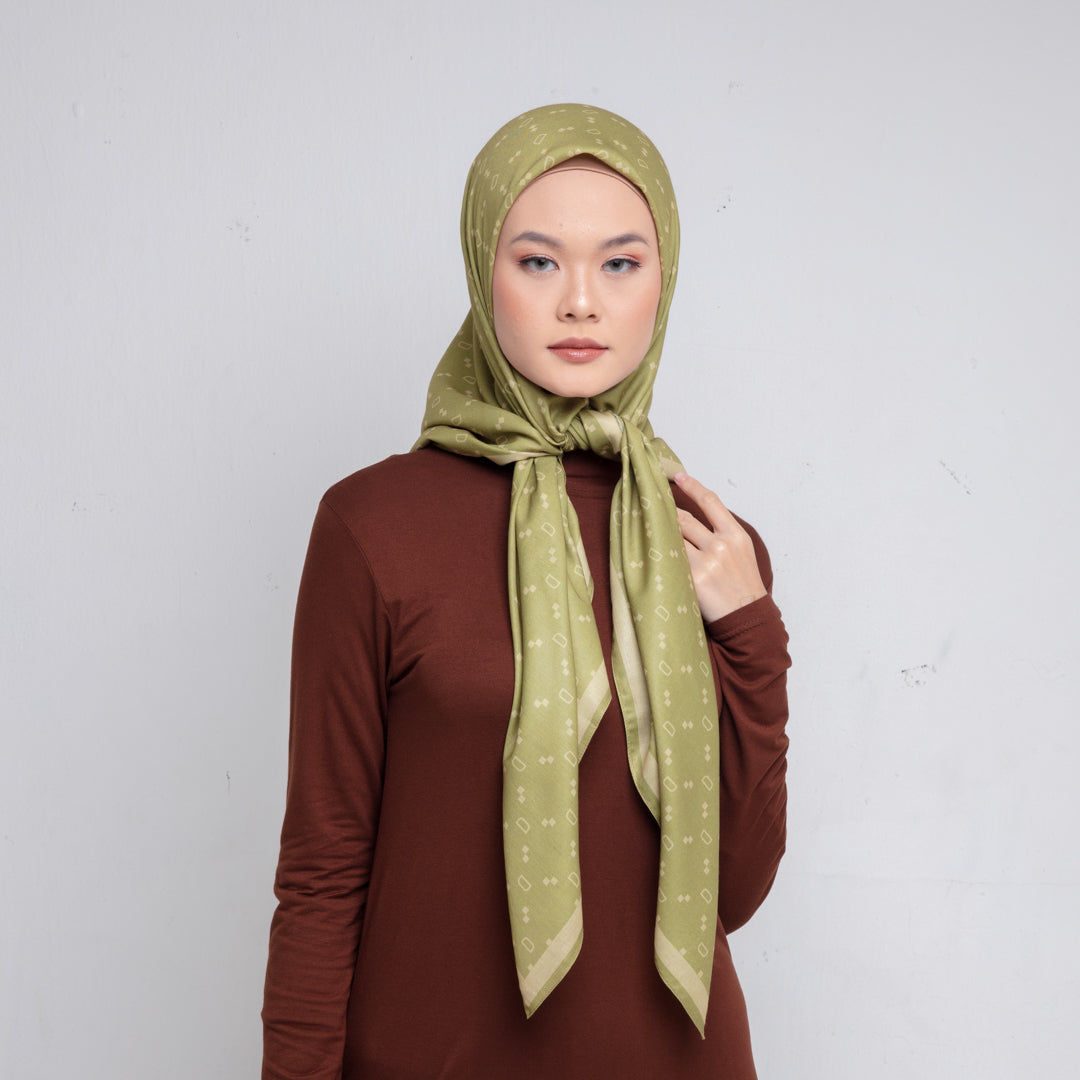 DAUKY Hijab Segiempat kerudung Monogram Scarf - Olive