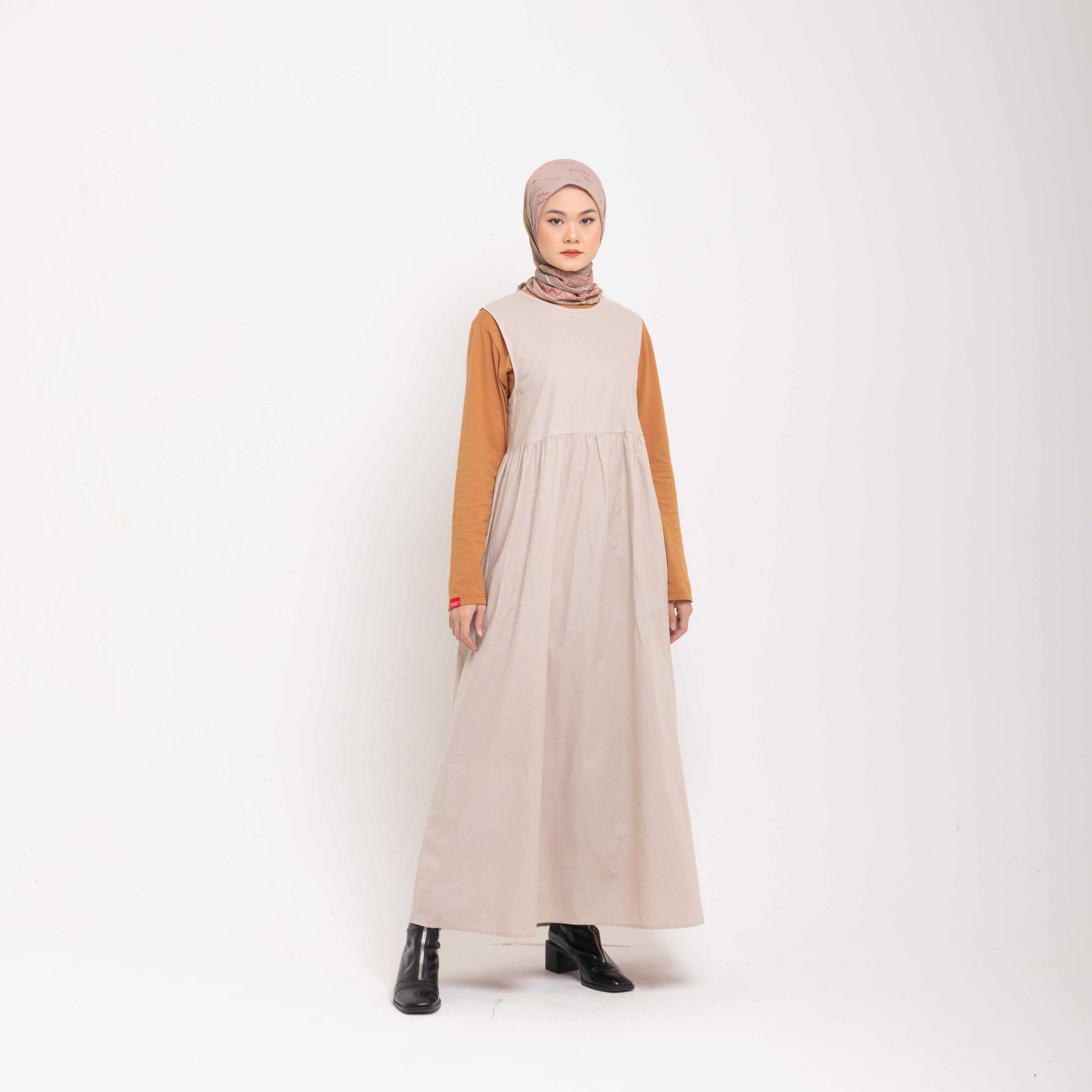 Dress Wanita Muslim Dauky Inner Dress Sleeveless Ruffles - Khaky