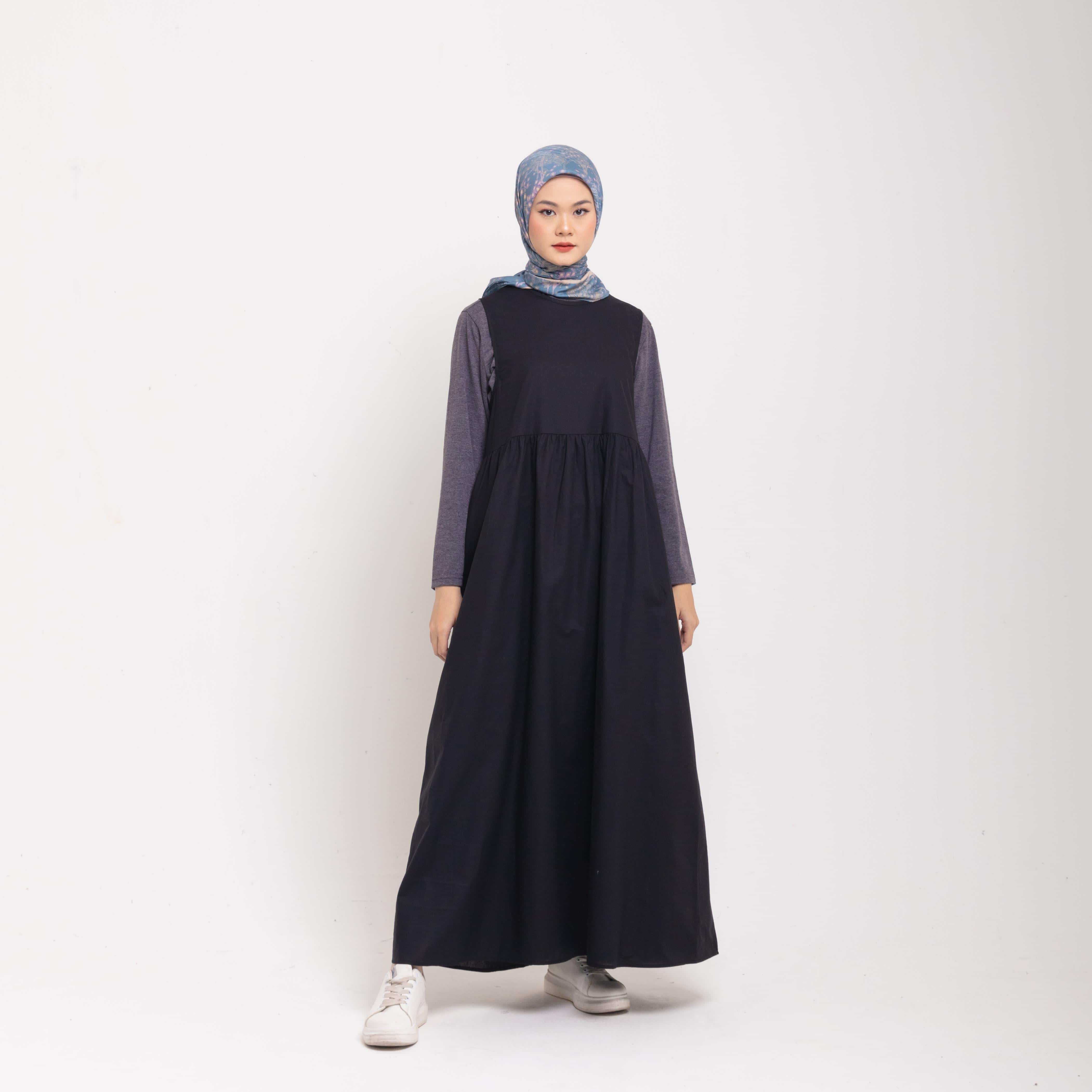 Inner Dress Sleeveless Ruffles - Hitam