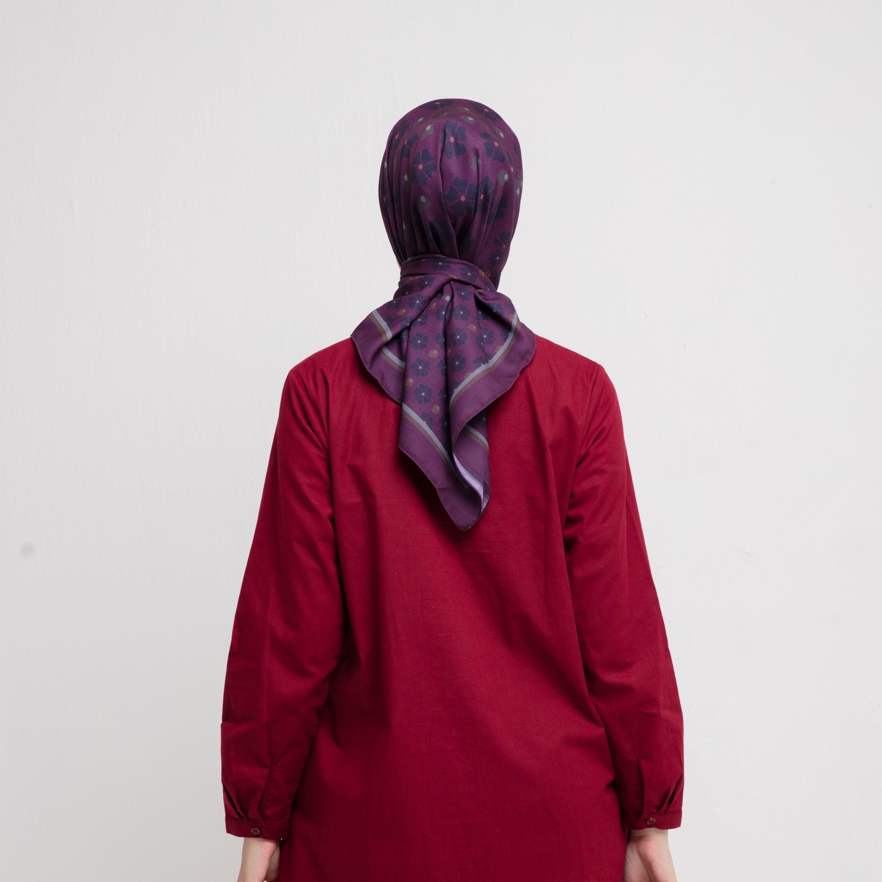 Alamanda Scarf