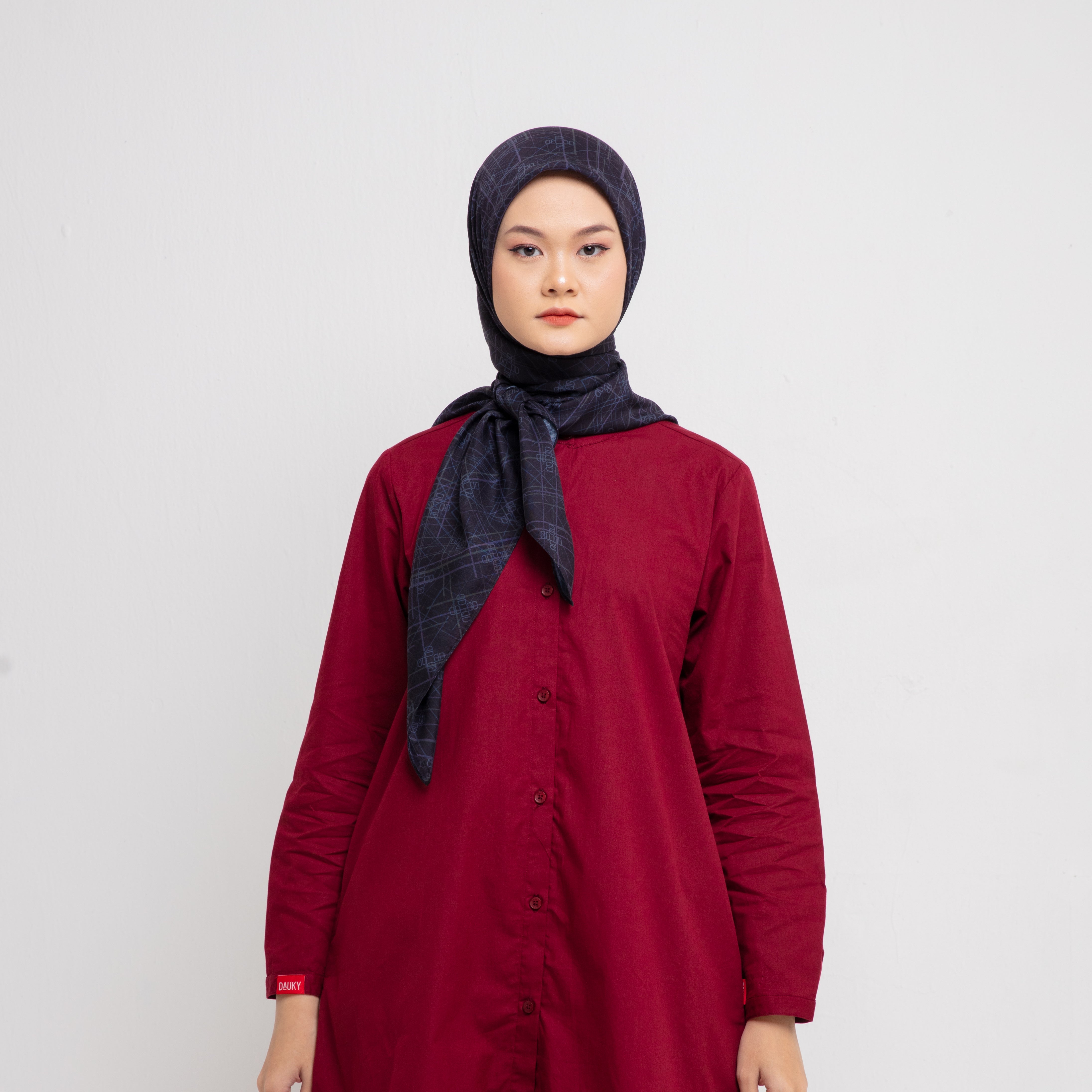 Dauky Kerudung Segiempat Line Monogram Scarf - Hitam
