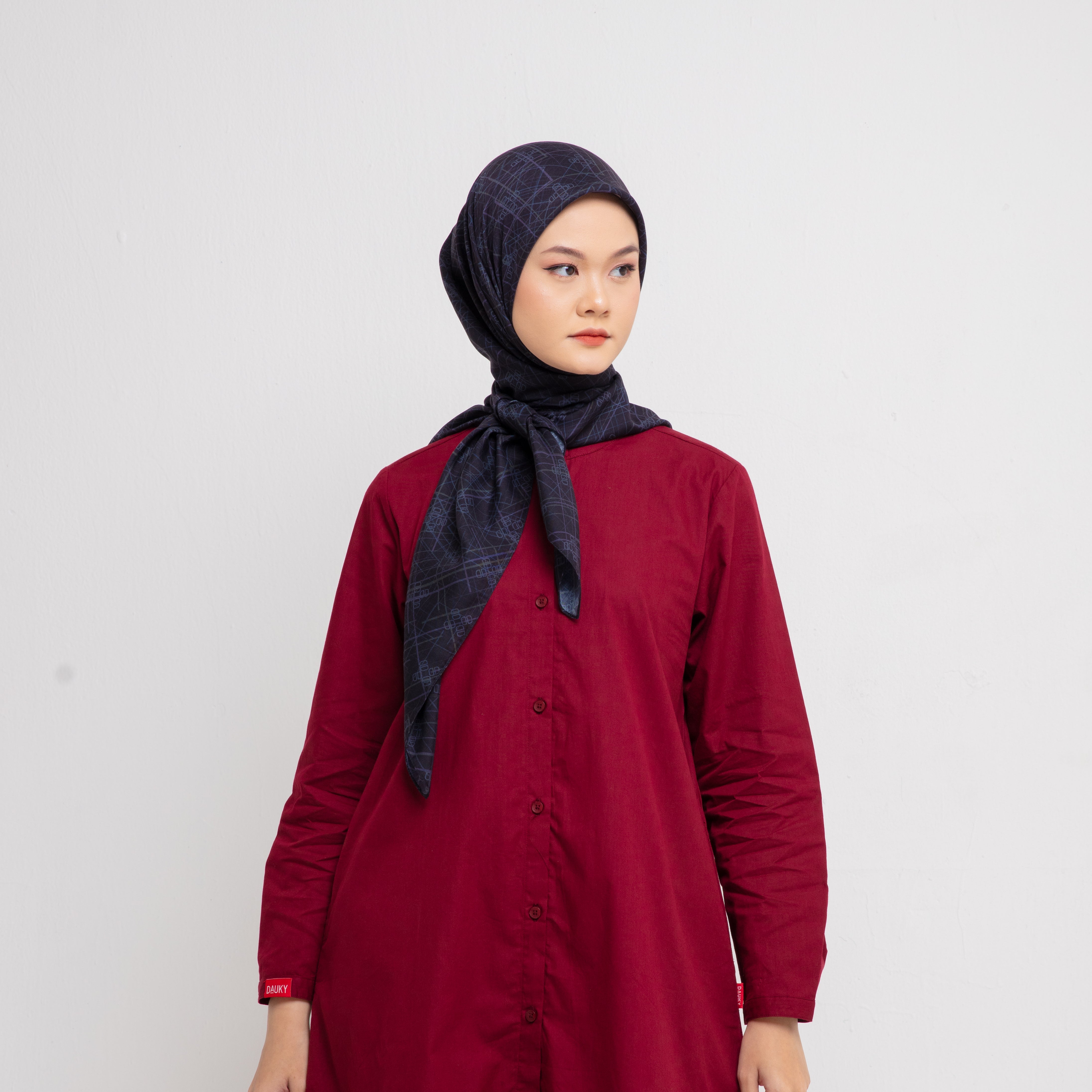 Dauky Kerudung Segiempat Line Monogram Scarf - Hitam