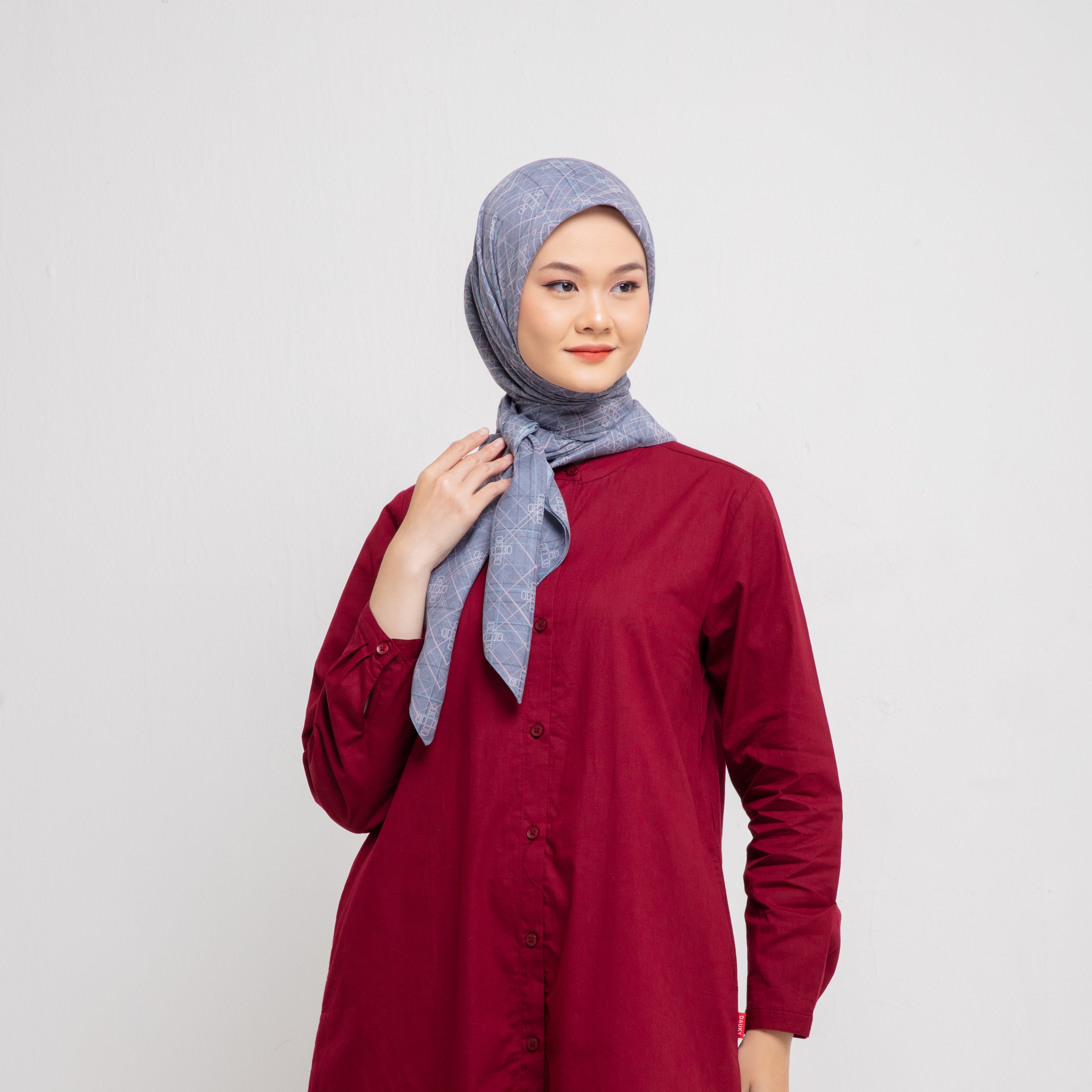 Dauky Kerudung Segiempat Line Monogram Scarf - Grey