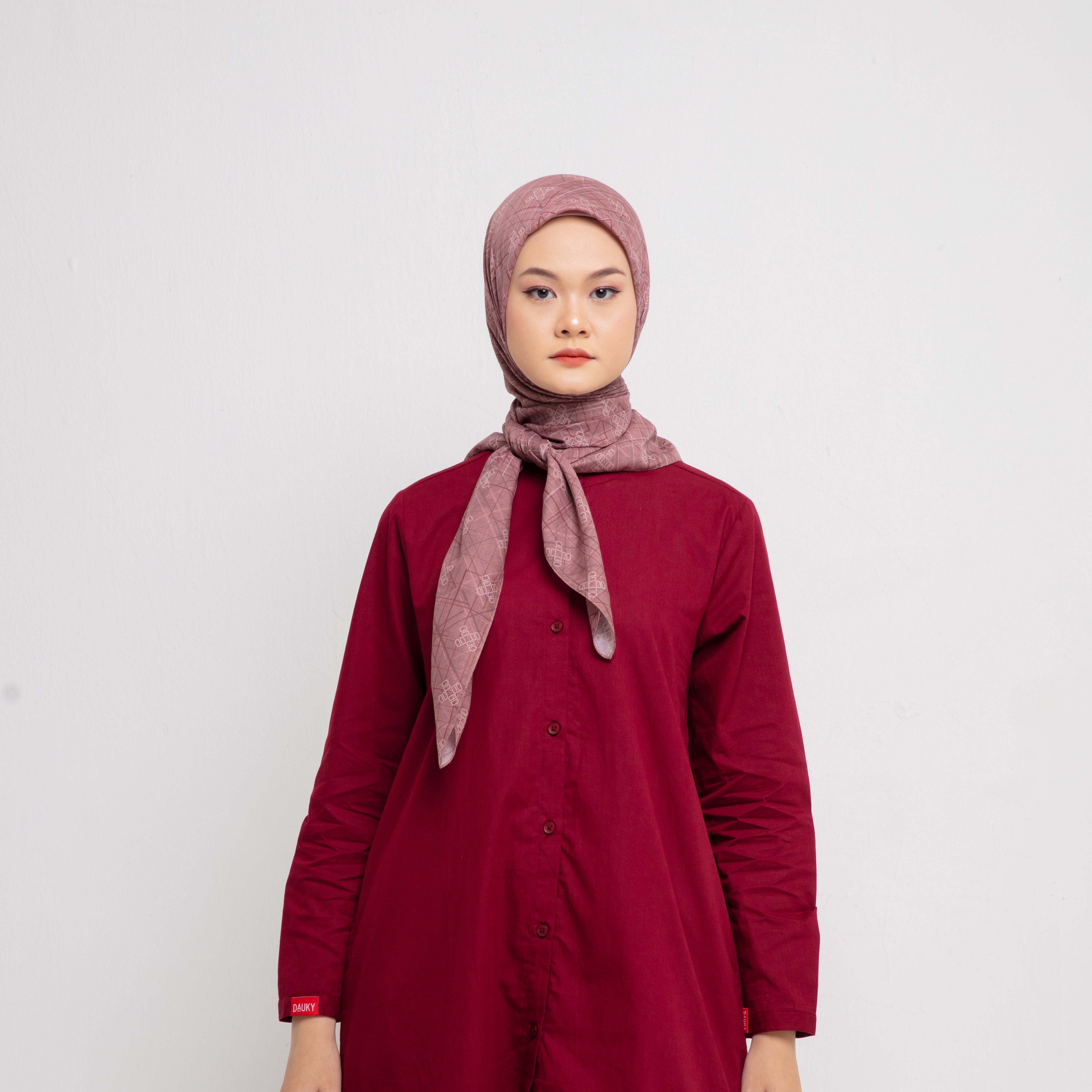 Dauky Kerudung Segiempat Line Monogram Scarf - Teracotta