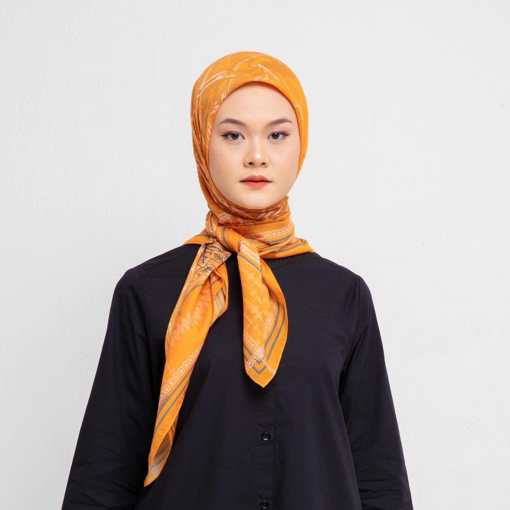 Jilbab Segiempat Dauky Thin Fleur Premium Scarf - Mustard