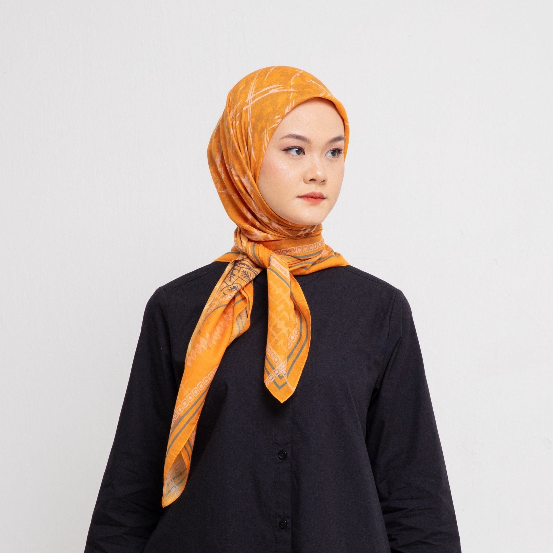 Jilbab Segiempat Dauky Thin Fleur Premium Scarf - Mustard