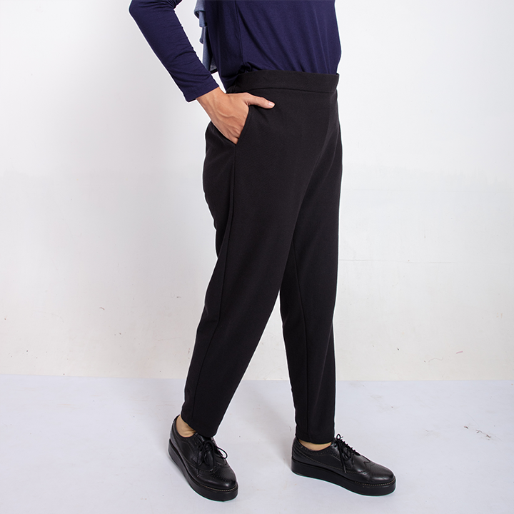 #color_hitam