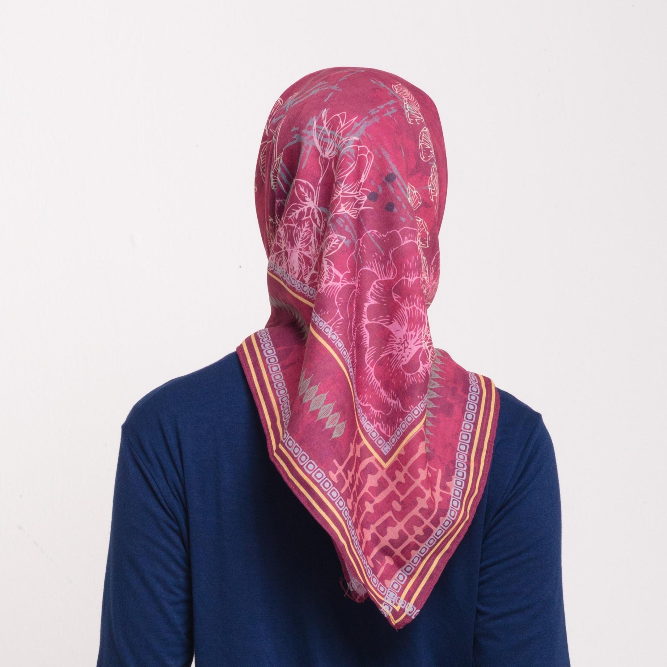 Jilbab Segiempat Dauky Thin Fleur Premium Scarf - Merah