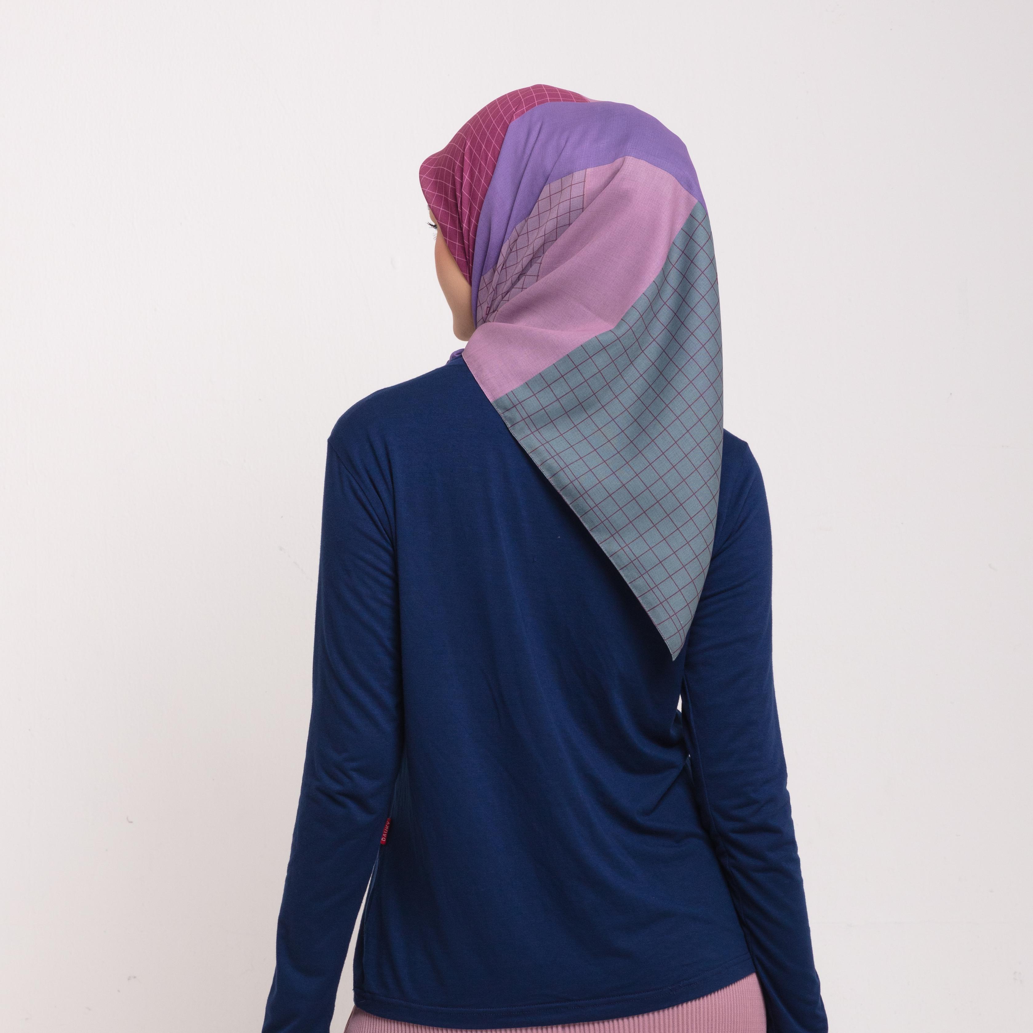 Monogram Line Scarf - Ungu