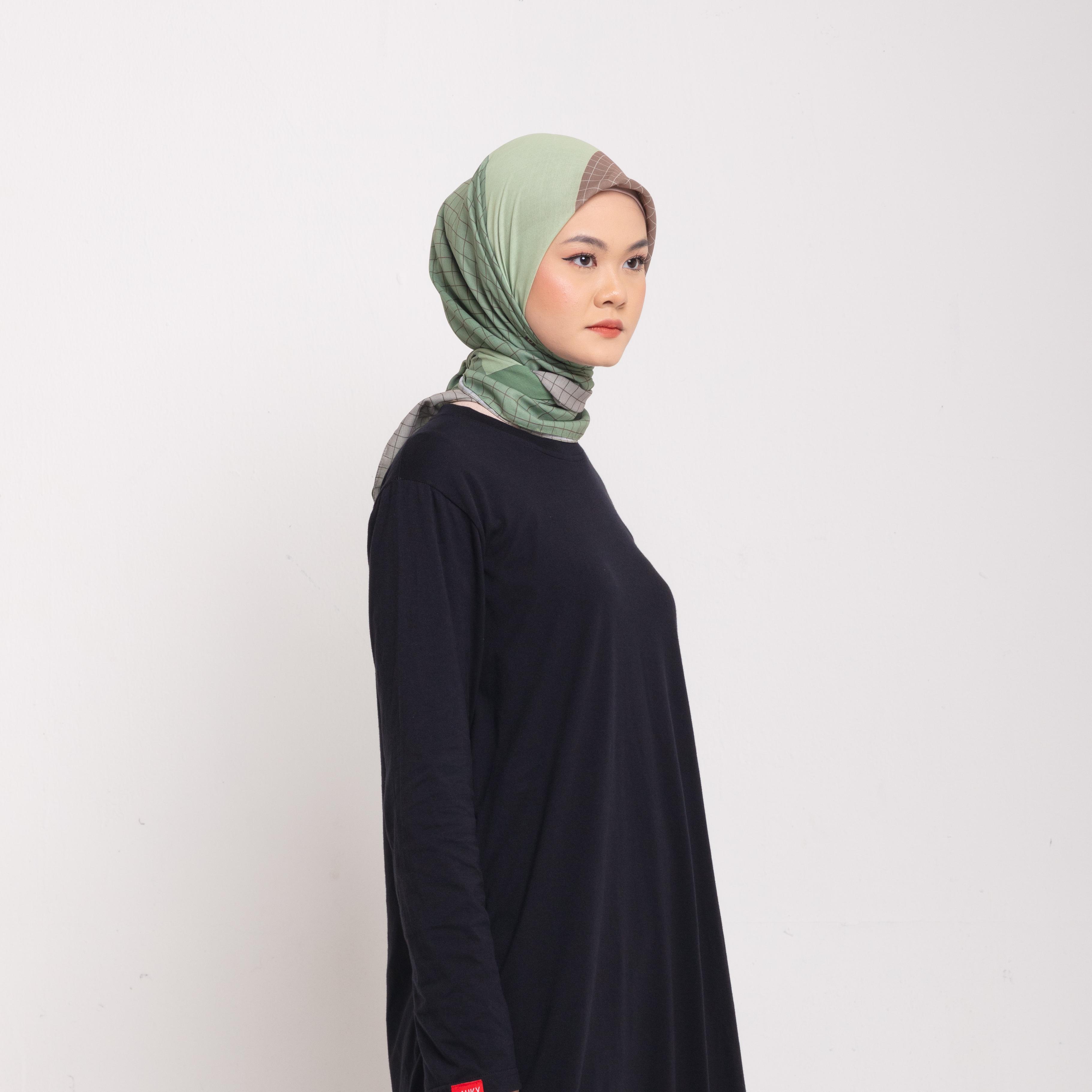 Monogram Line Scarf - Hijau