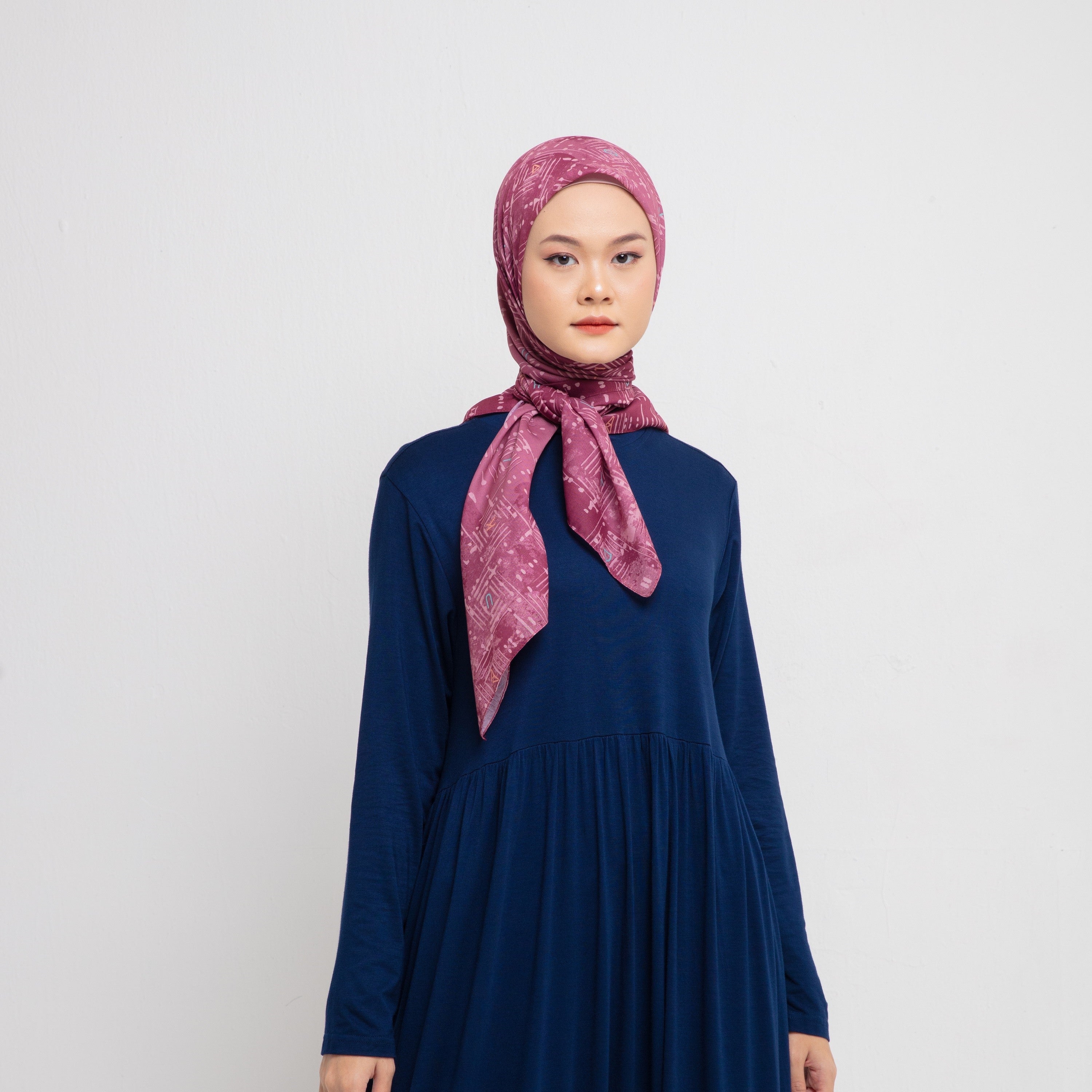 Square Line Scarf