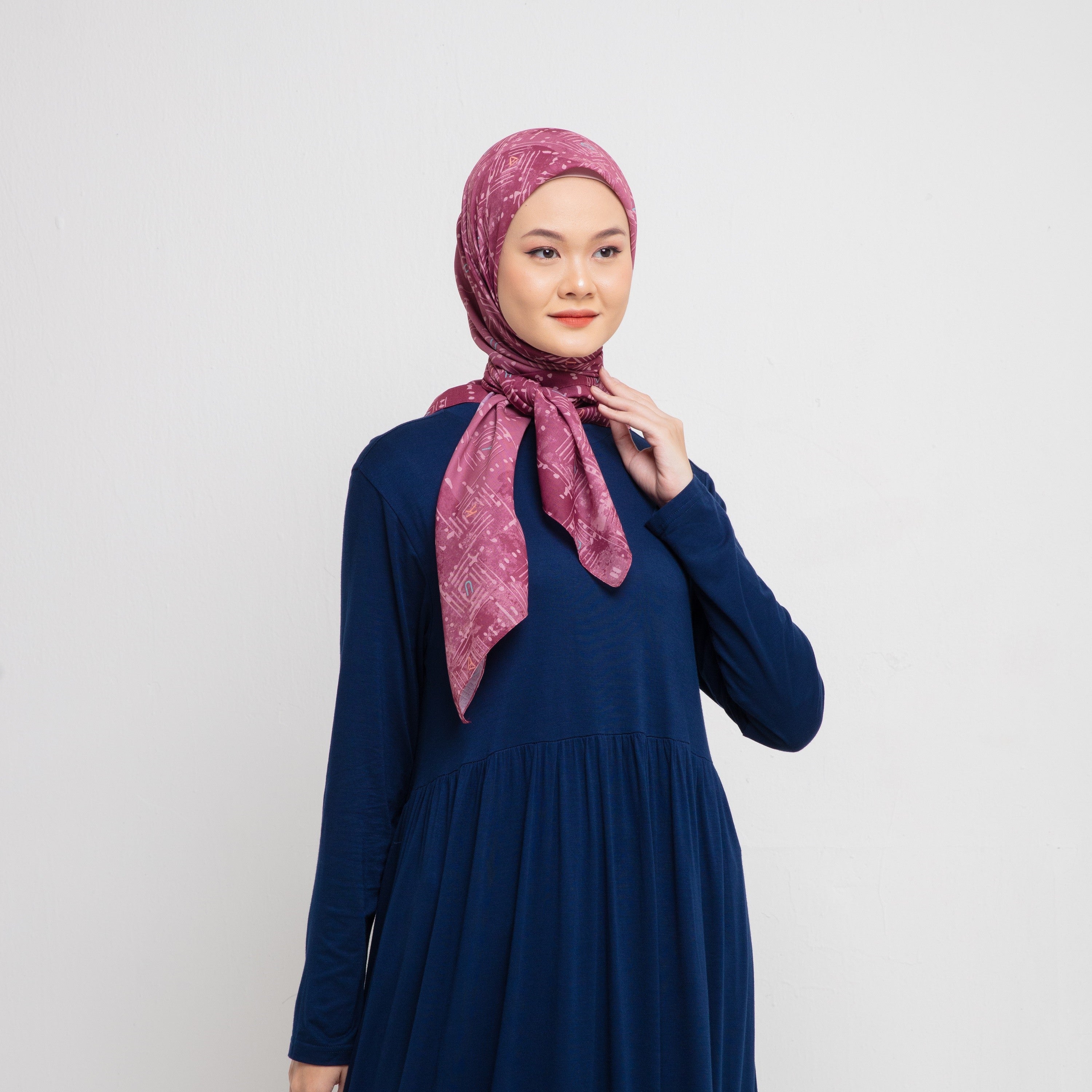 Square Line Scarf
