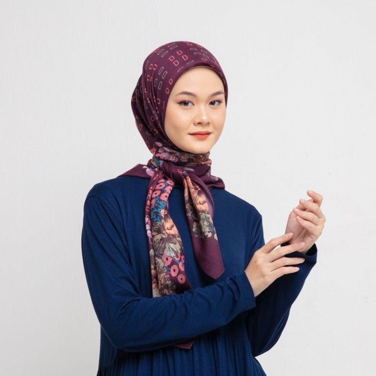 Floral Pattern Premium Scarf - Burgundy