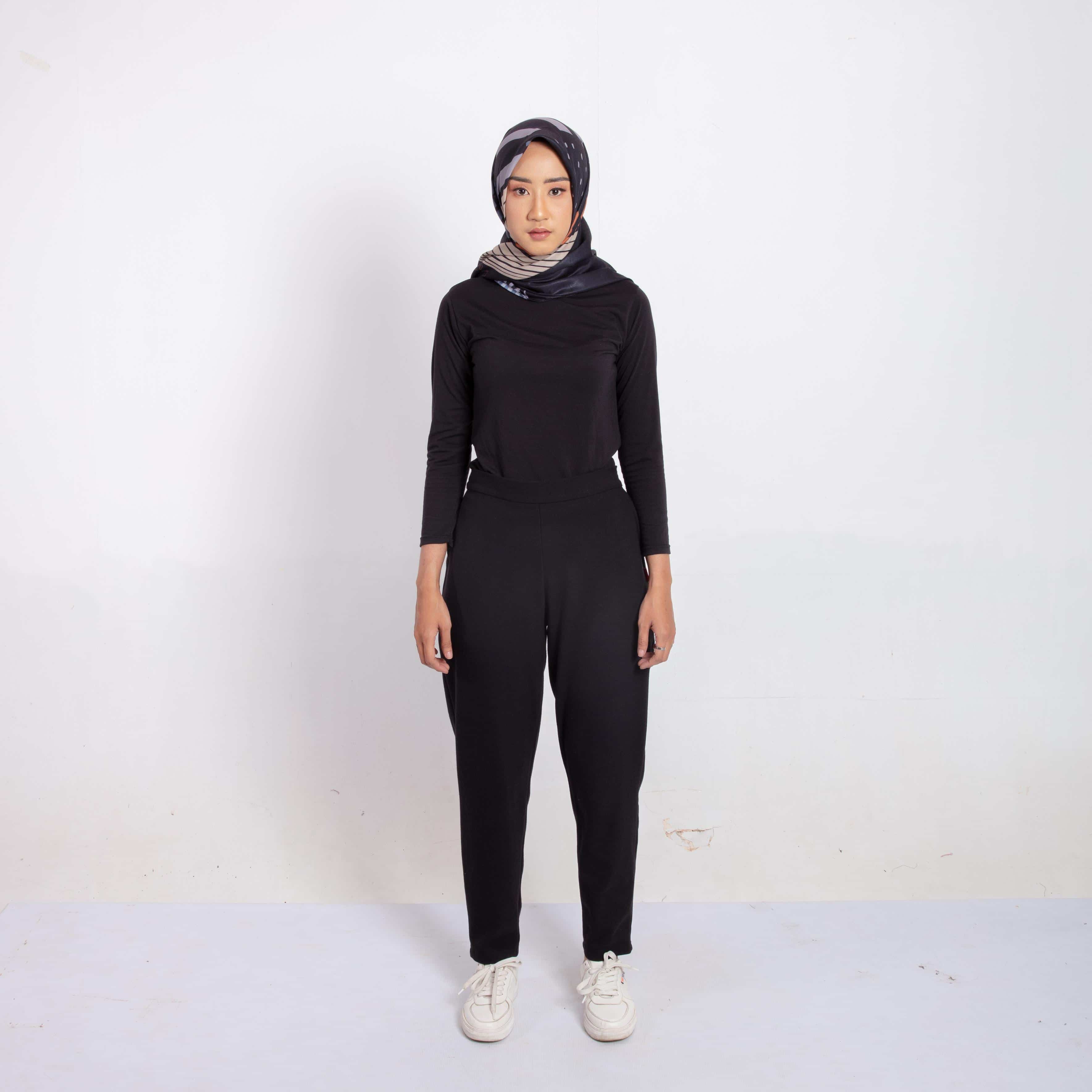 Palazzo Lacos - Hitam