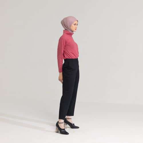 Straight Pants - Hitam