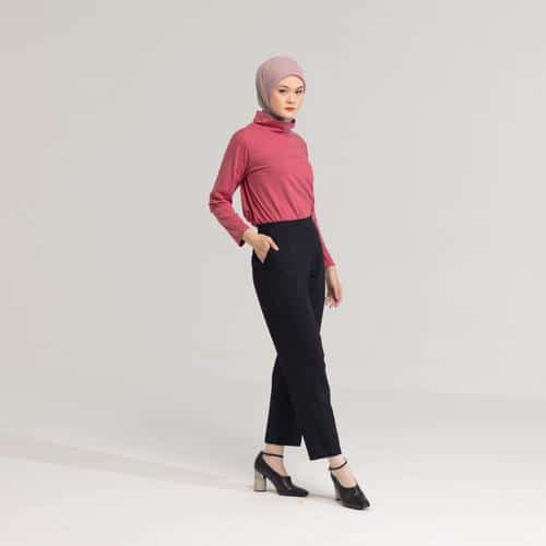 Straight Pants - Hitam