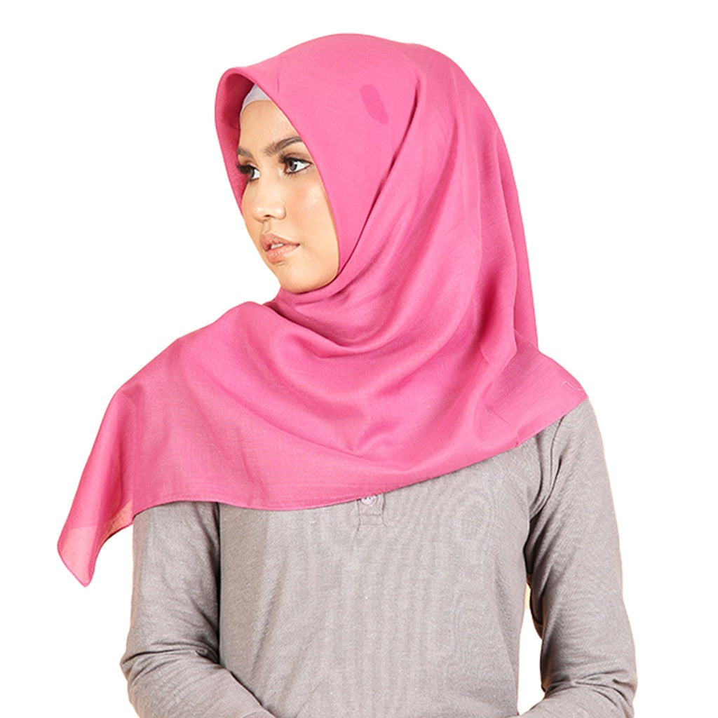 Dauky Hijab Segiempat Kerudung Polos Basic Voal Scarf - Pink Muda