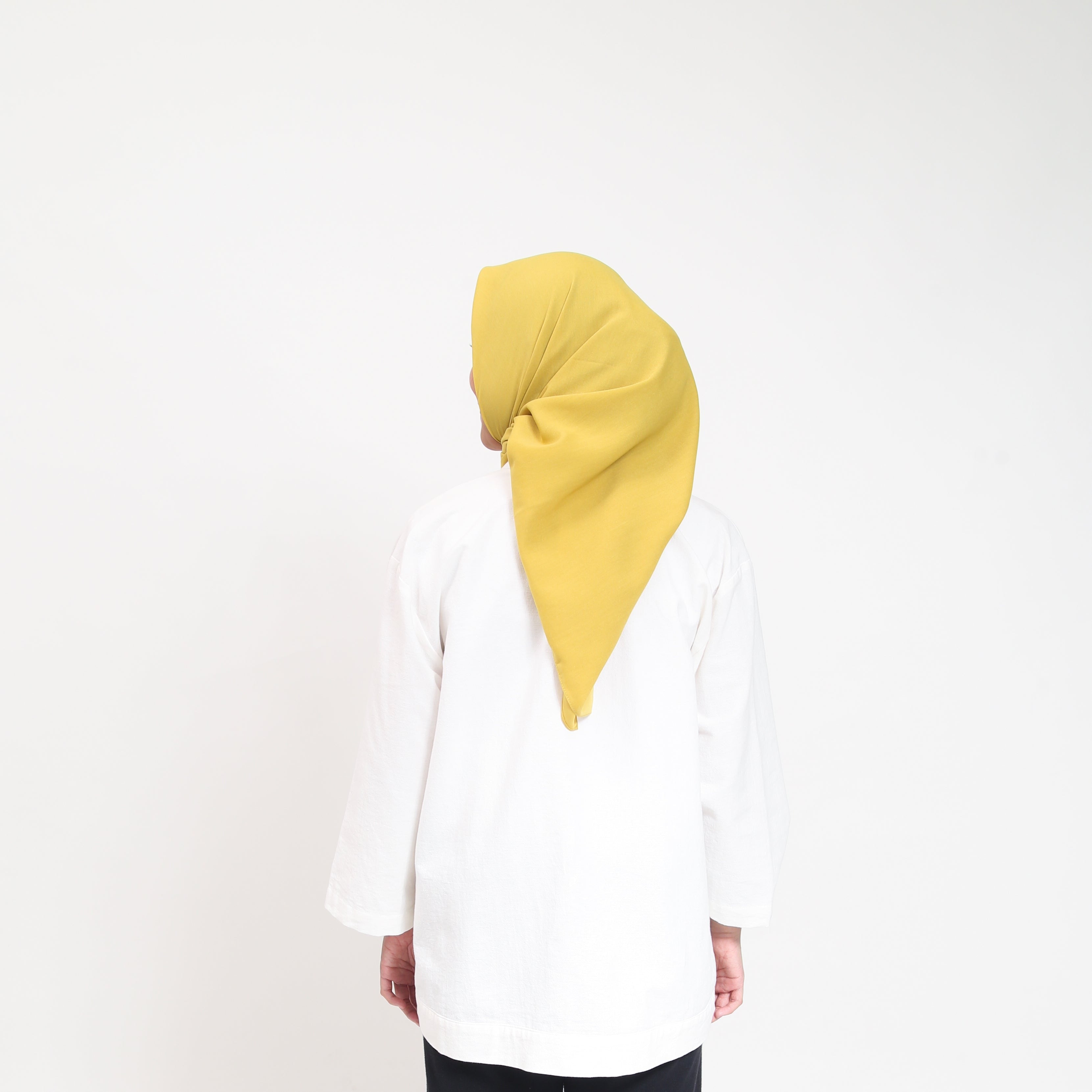 Dauky Jilbab Segi Empat Polos Voal Texture Plain Scarf - Lime