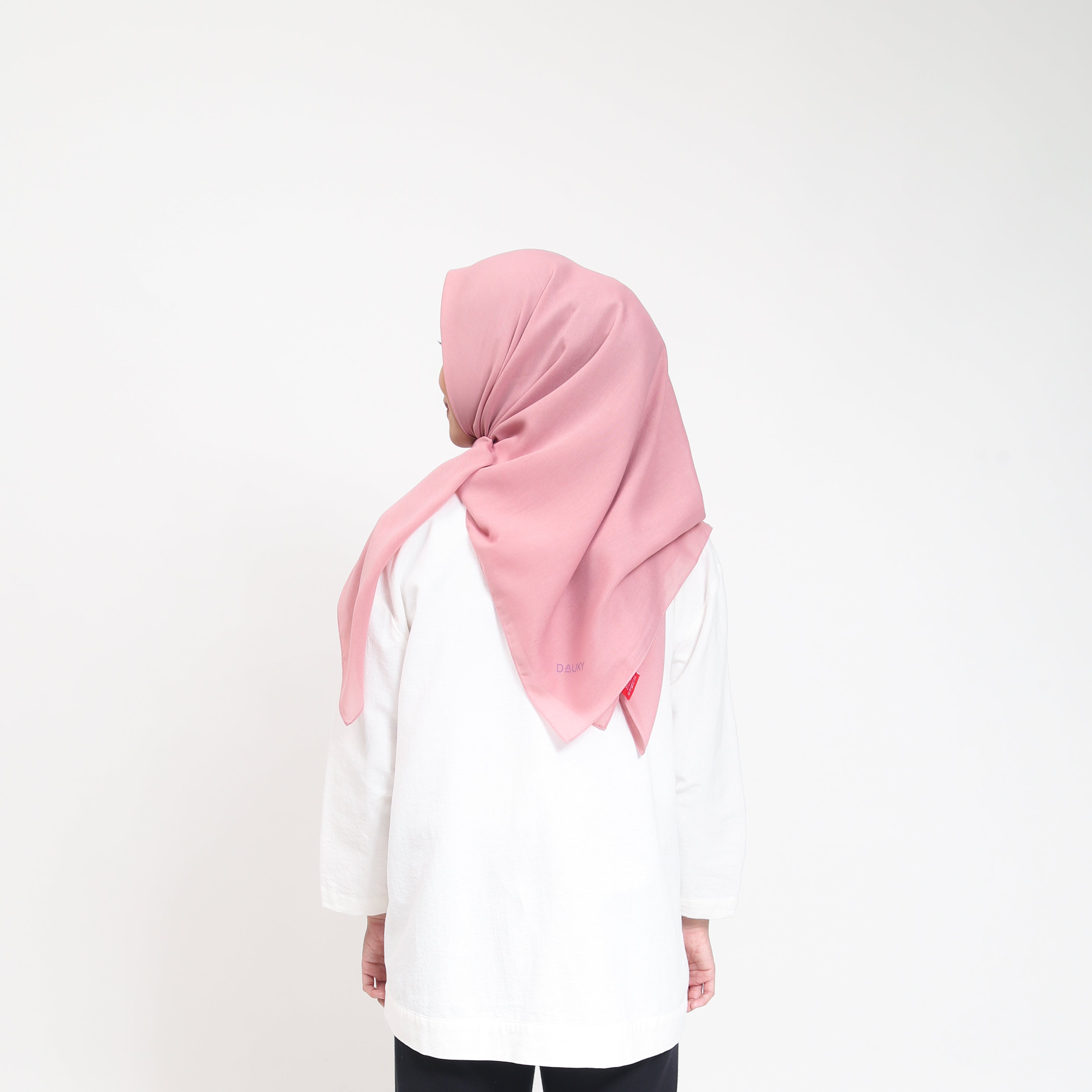 Dauky Jilbab Segi Empat Polos Voal Texture Plain Scarf - Dustypink