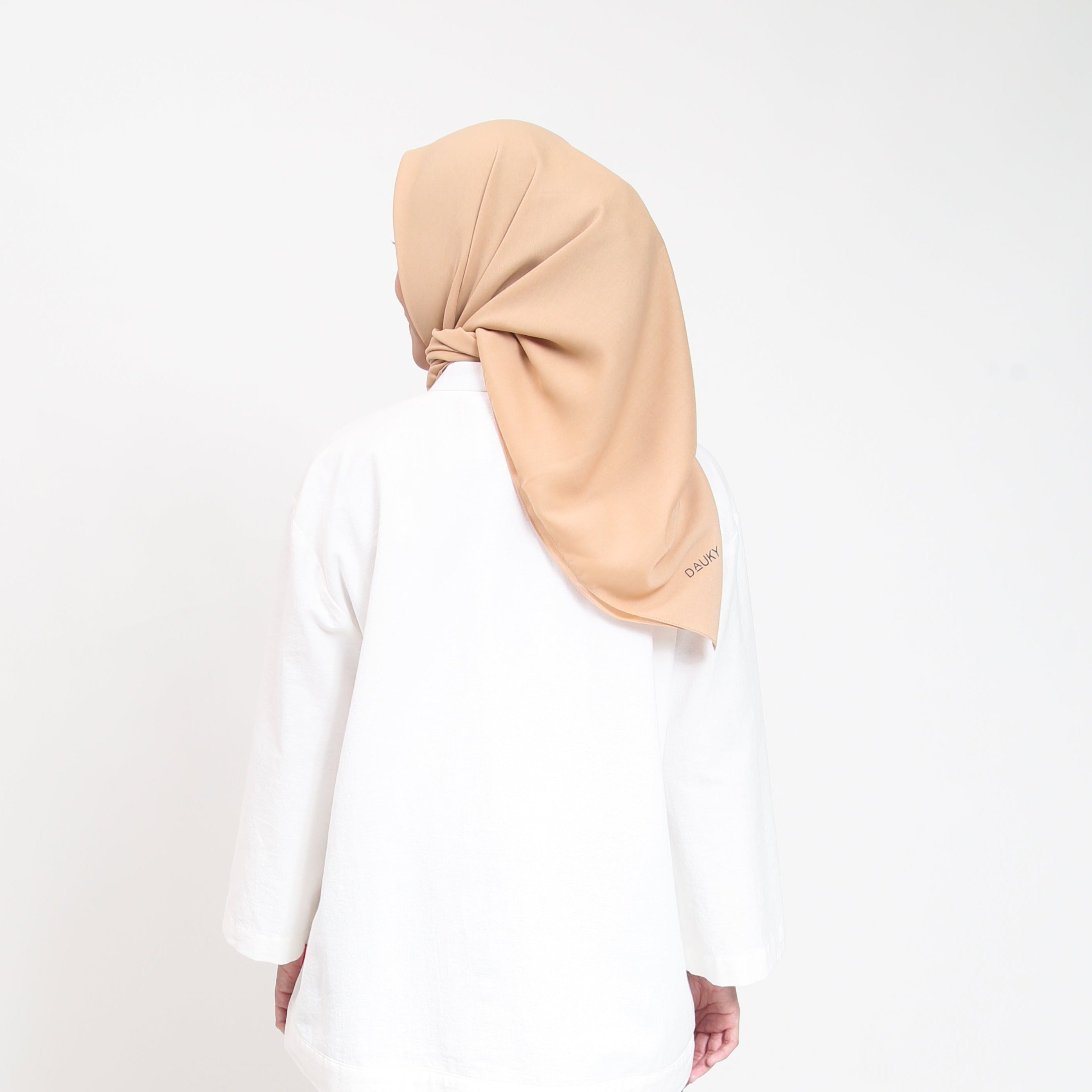 Dauky Jilbab Segi Empat Polos Voal Texture Plain Scarf - Milo