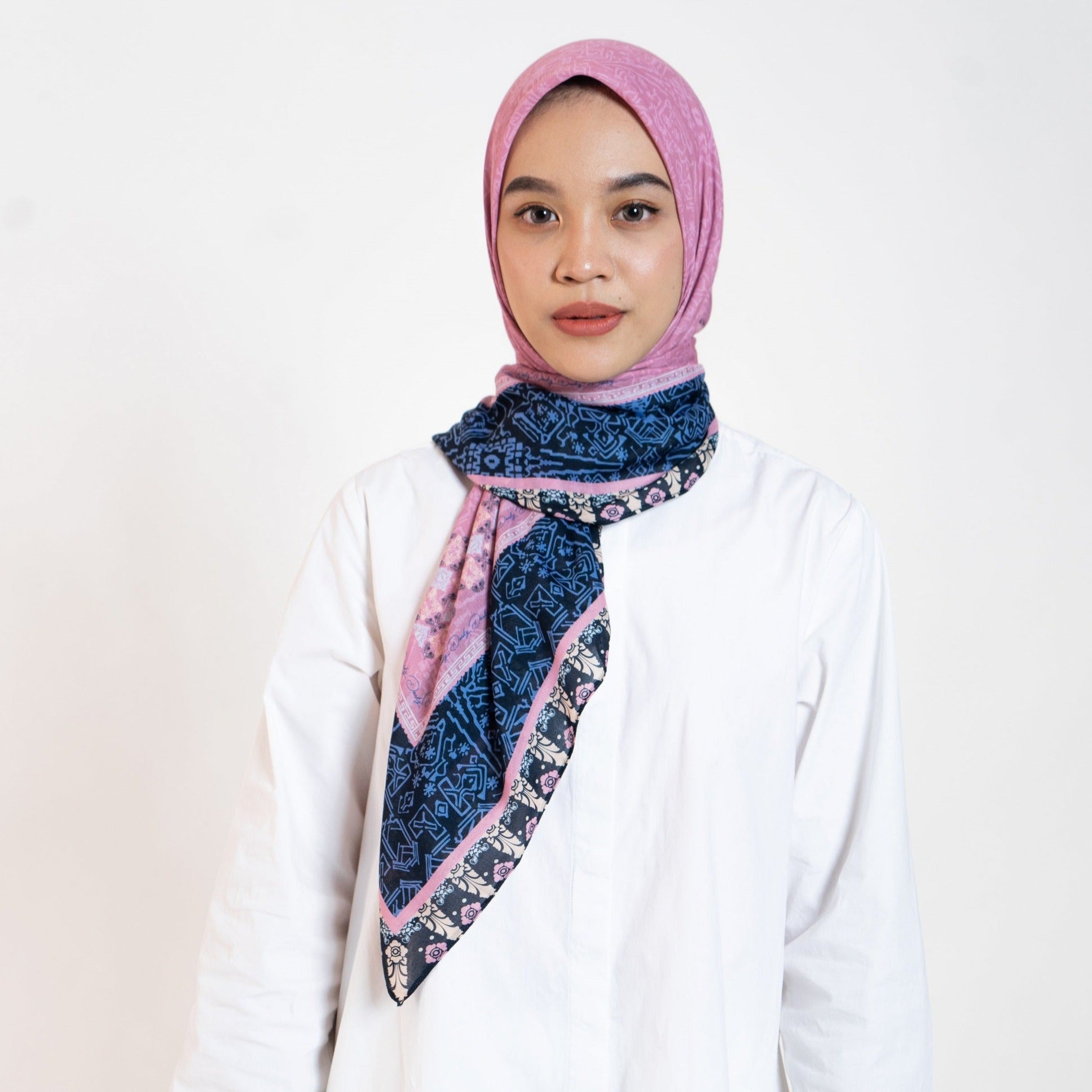 Dauky Scarf Endek Pattern Exotic Urban Collection - Pink