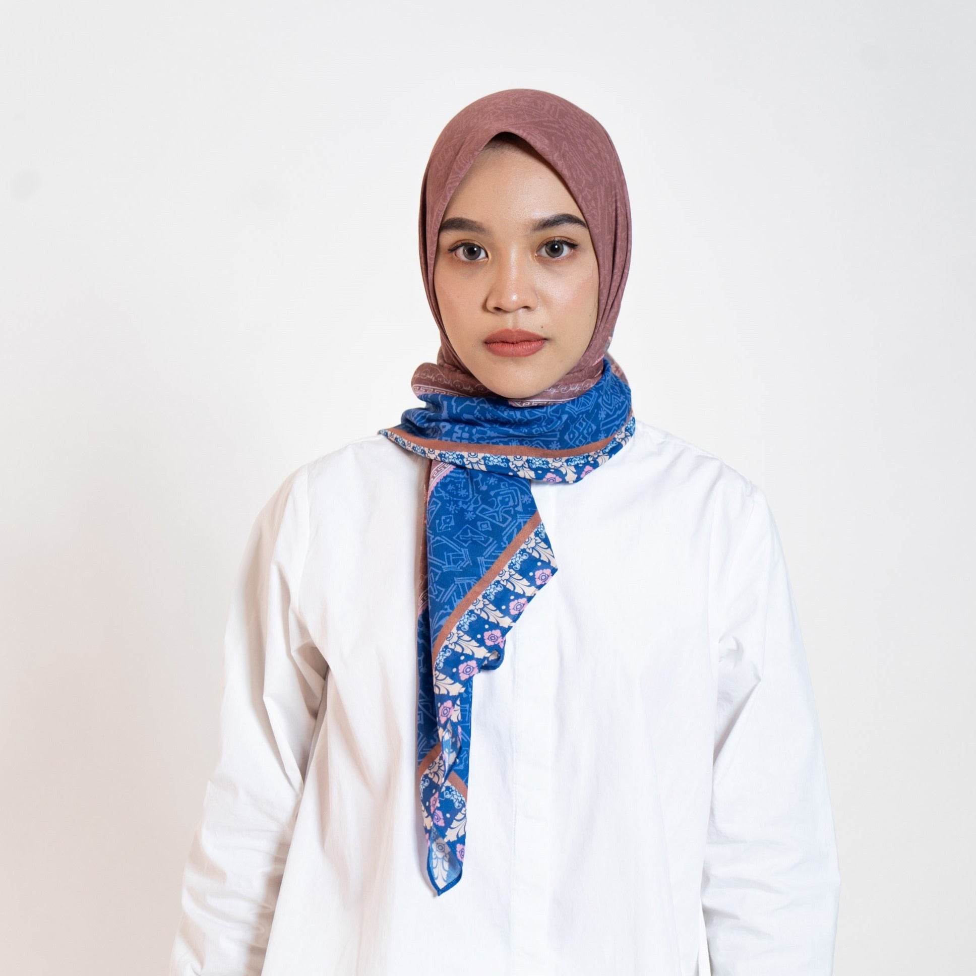Dauky Scarf Endek Pattern Exotic Urban Collection - Teracotta