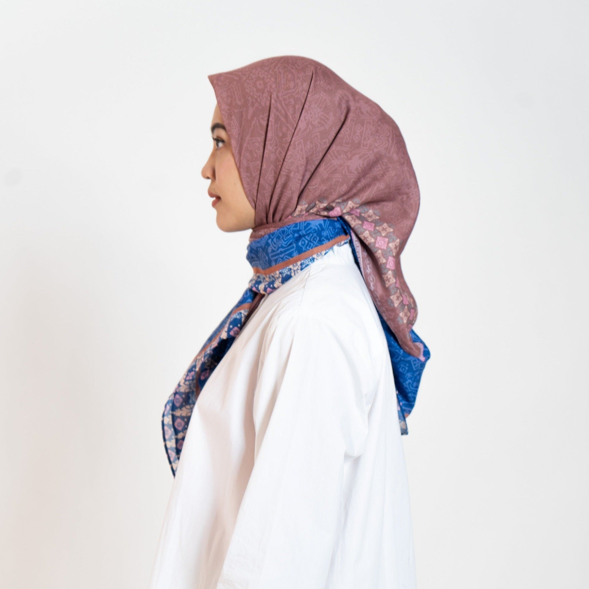 Dauky Scarf Endek Pattern Exotic Urban Collection - Teracotta