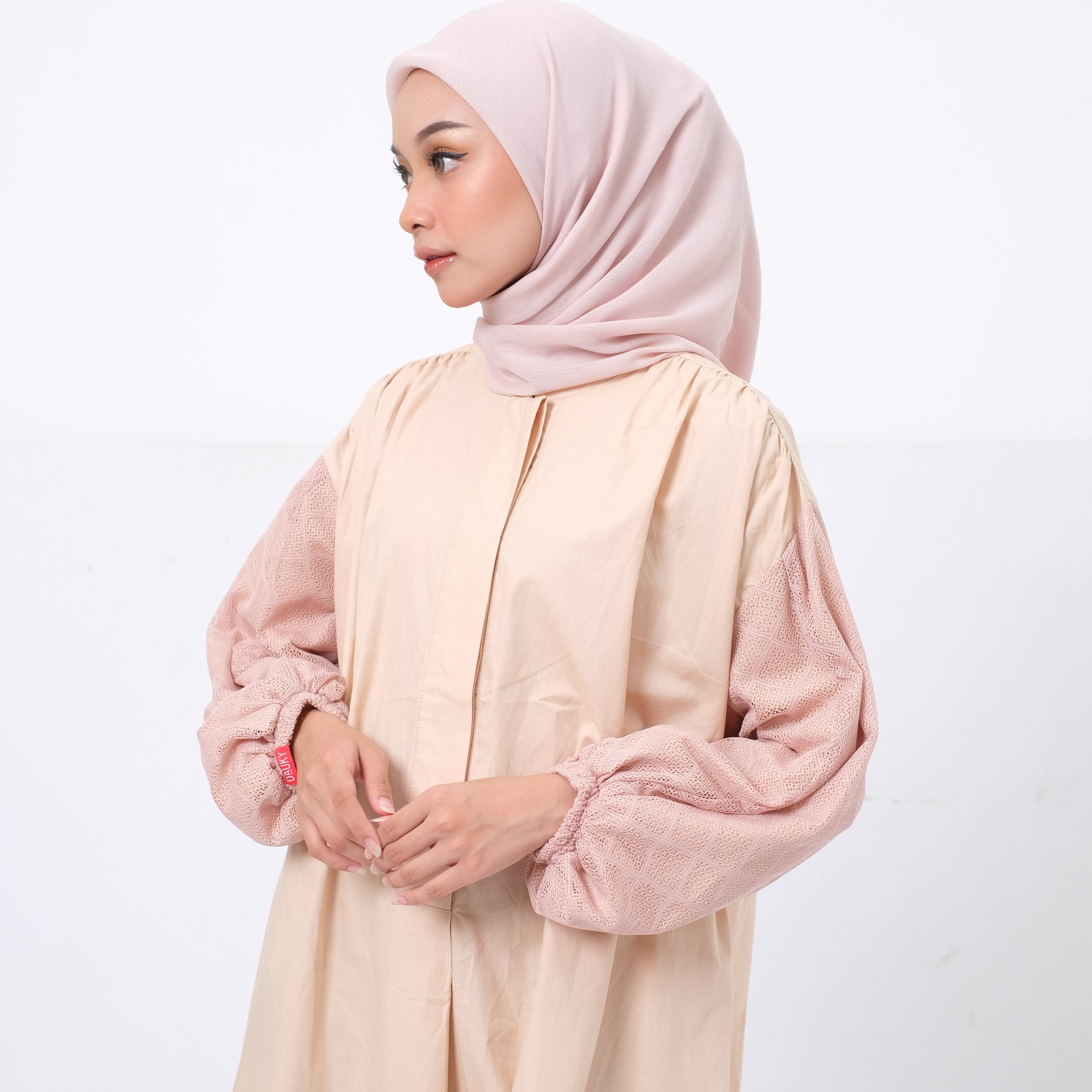 Dauky Atasan Wanita M Dress Lace Katun - Nude