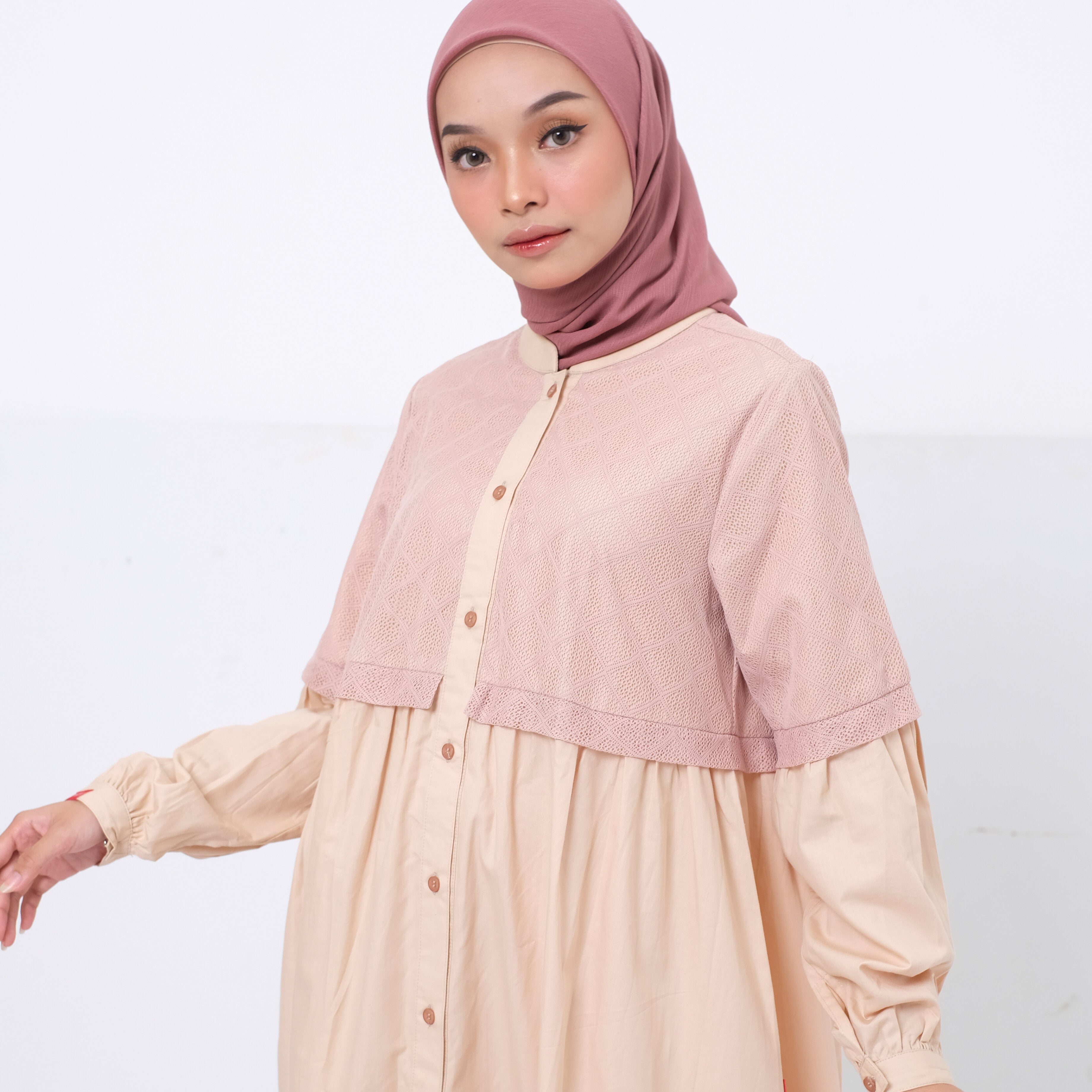 Dauky Gamis Wanita L Dress Lace Katun - Nude