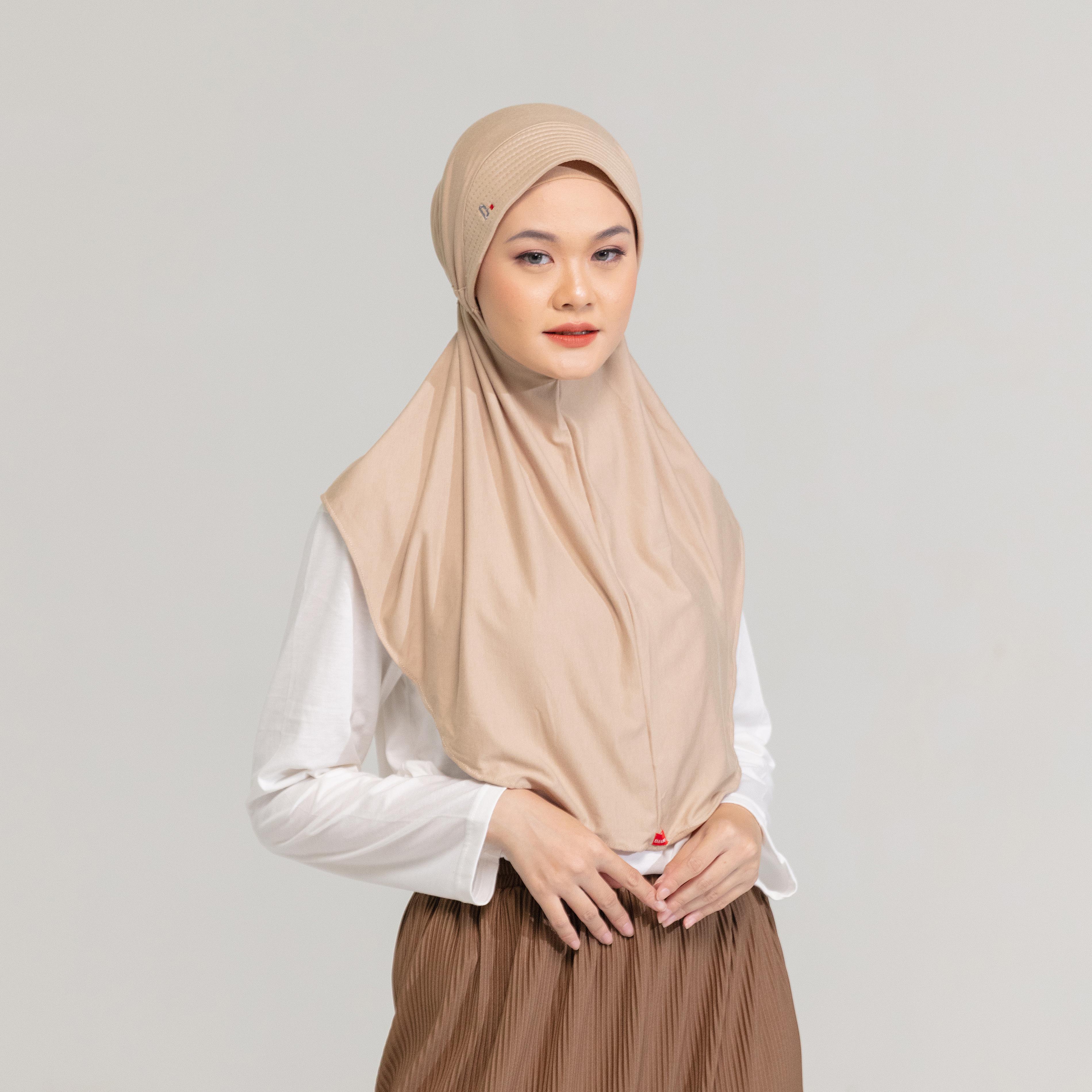 DAUKY -  Hijab Bergo Jilbab Basic Polos Kaos Rara - Cream Fog