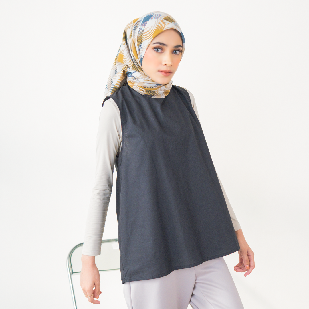 Inner Top Sleeveless Katun - Hitam
