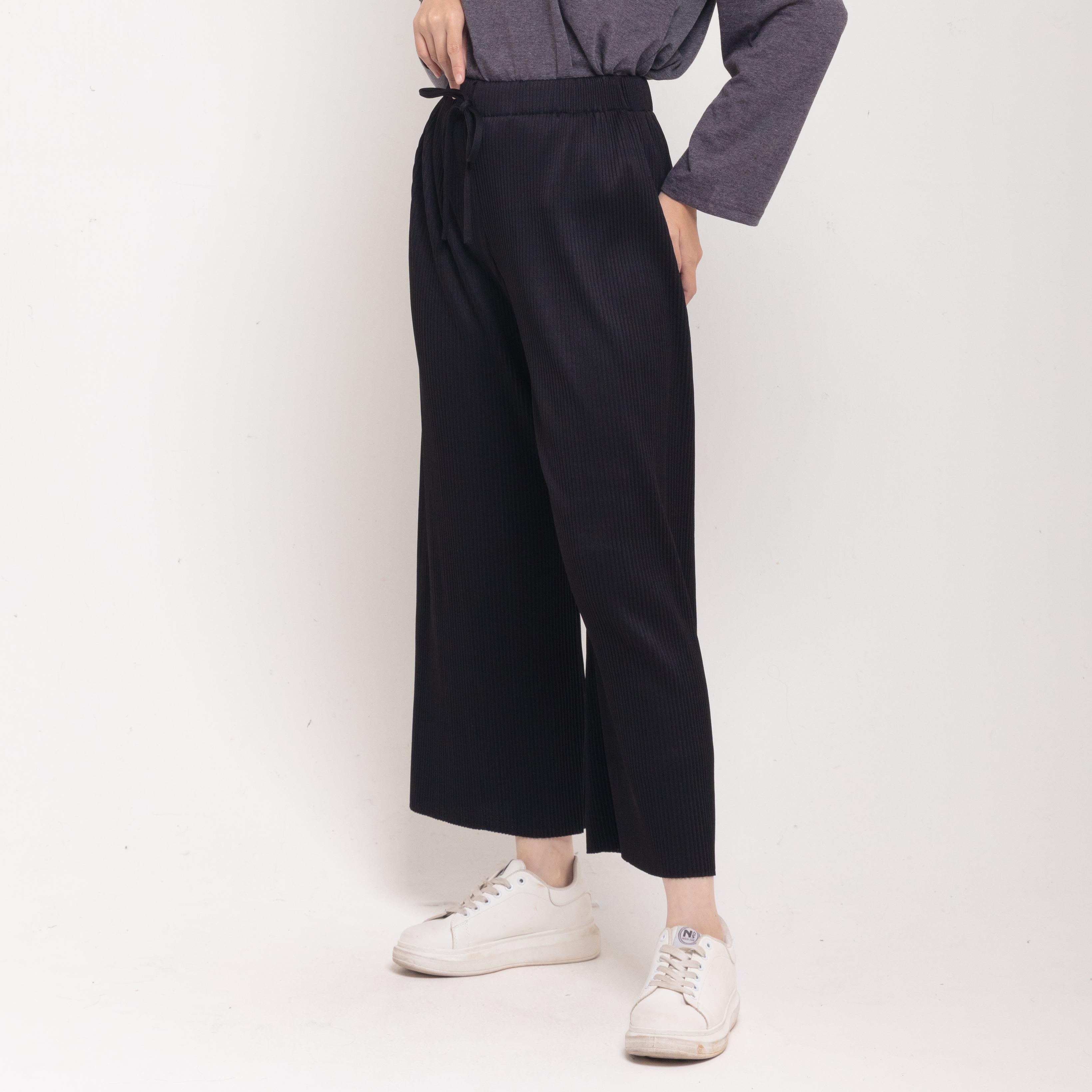 Kulot Pleats - Hitam