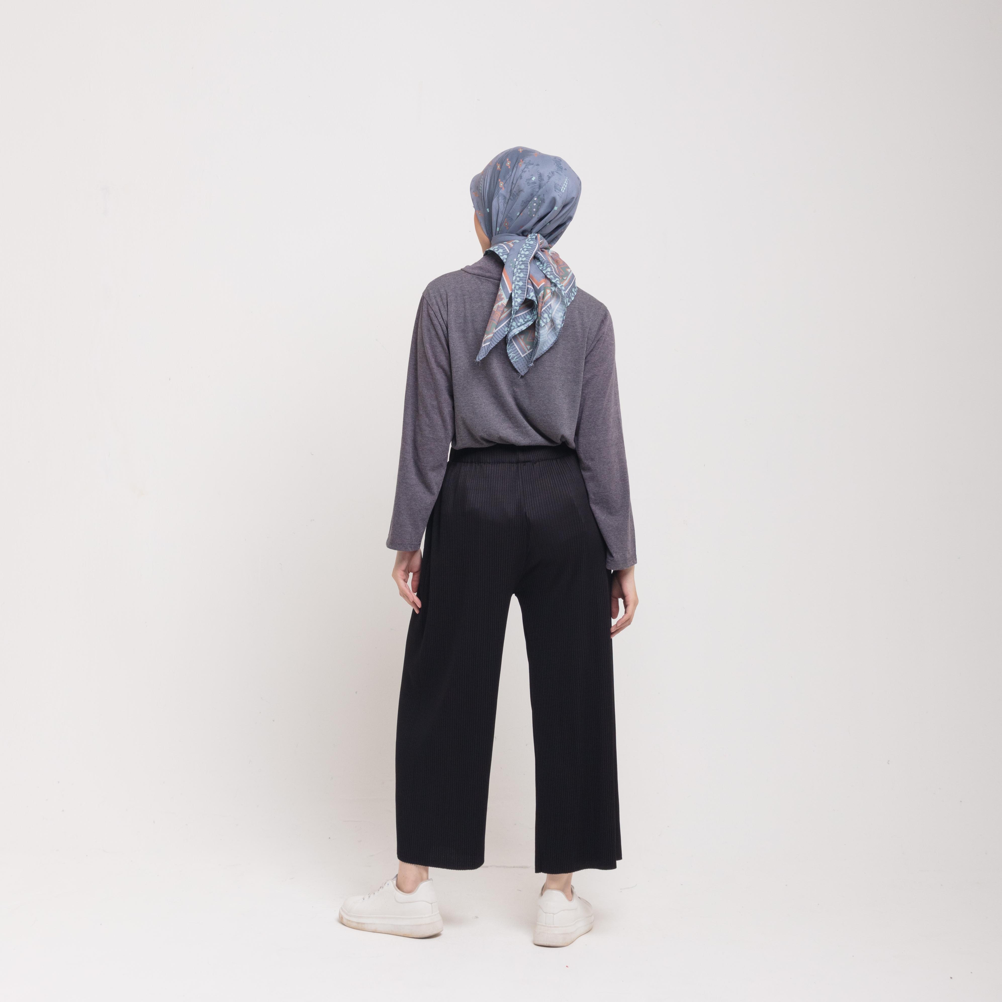 Kulot Pleats - Hitam