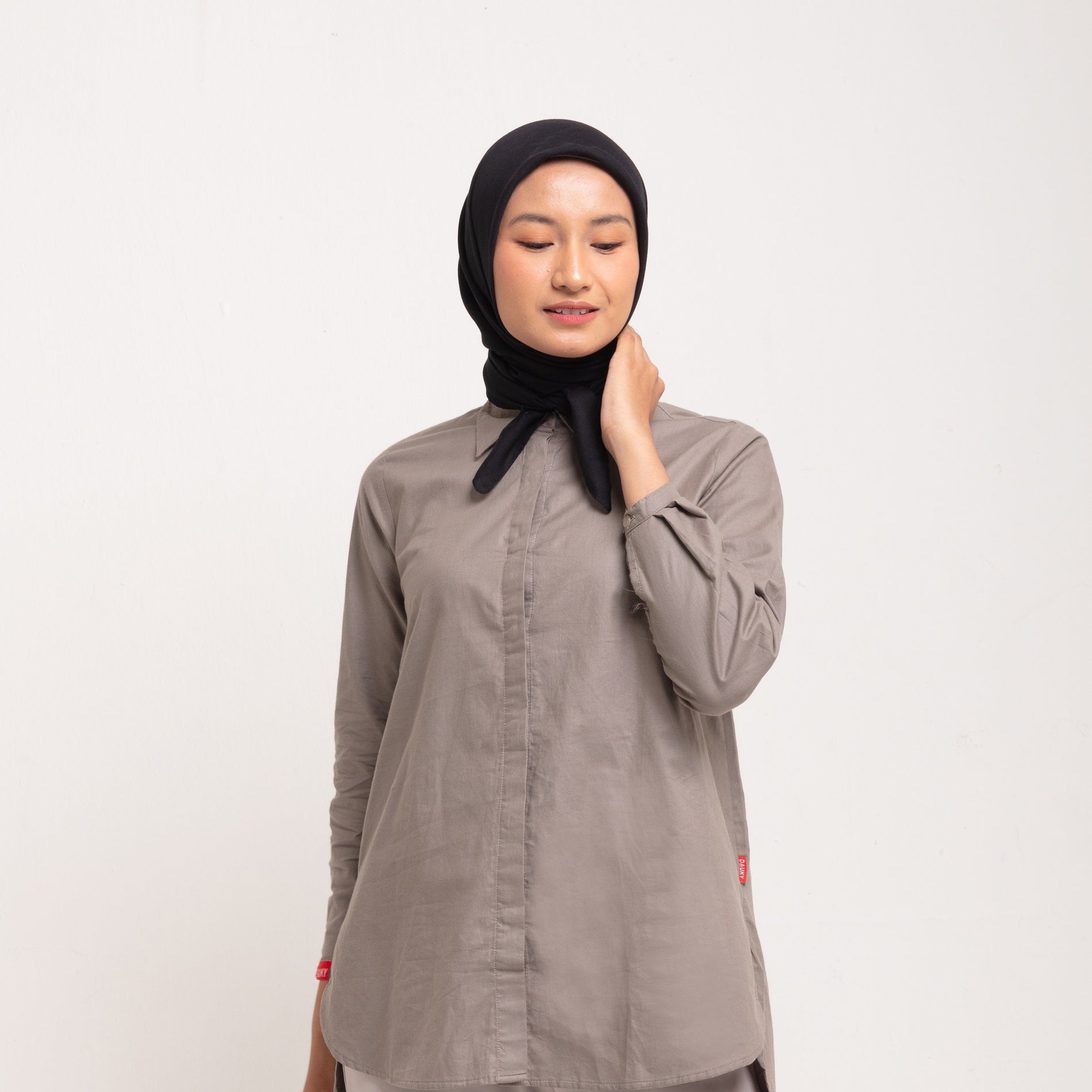 #color_hitam