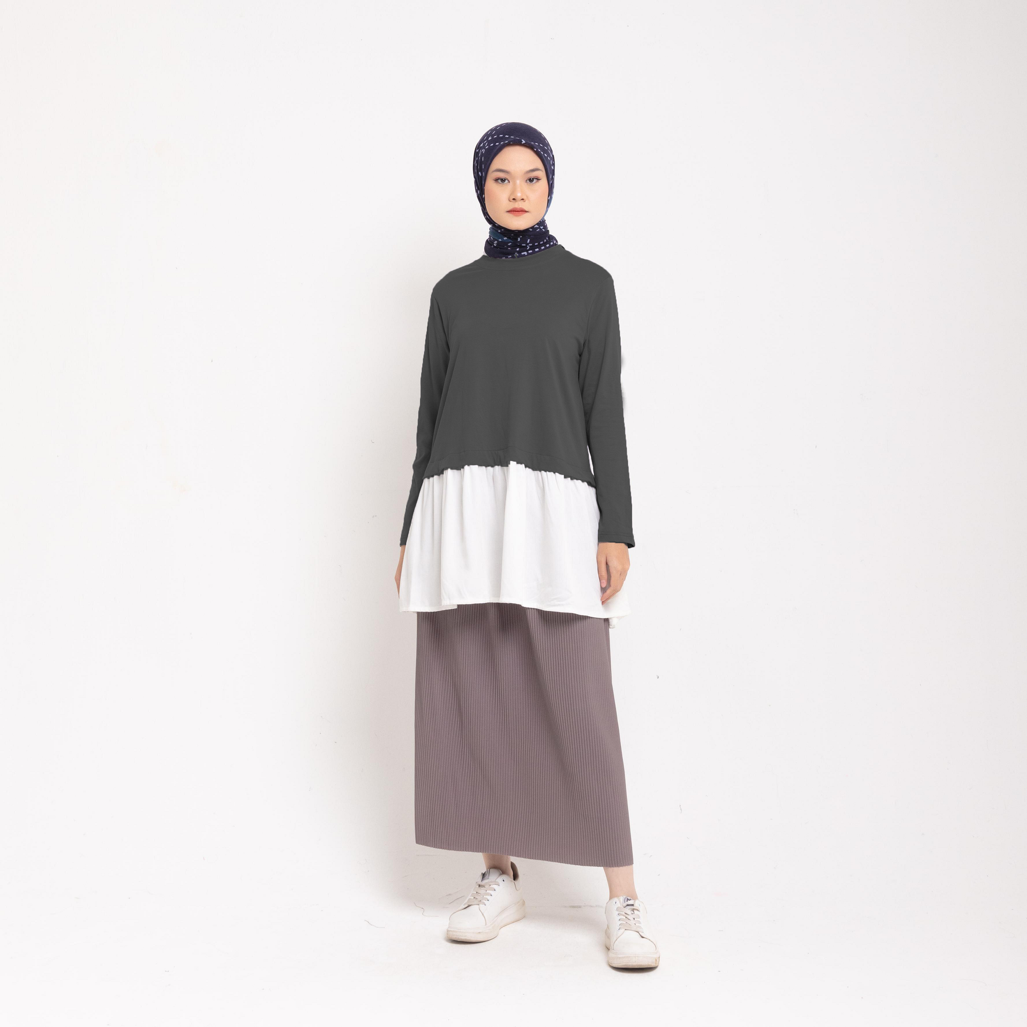 M Tunik Combed Ruffles Rayon - Hitam