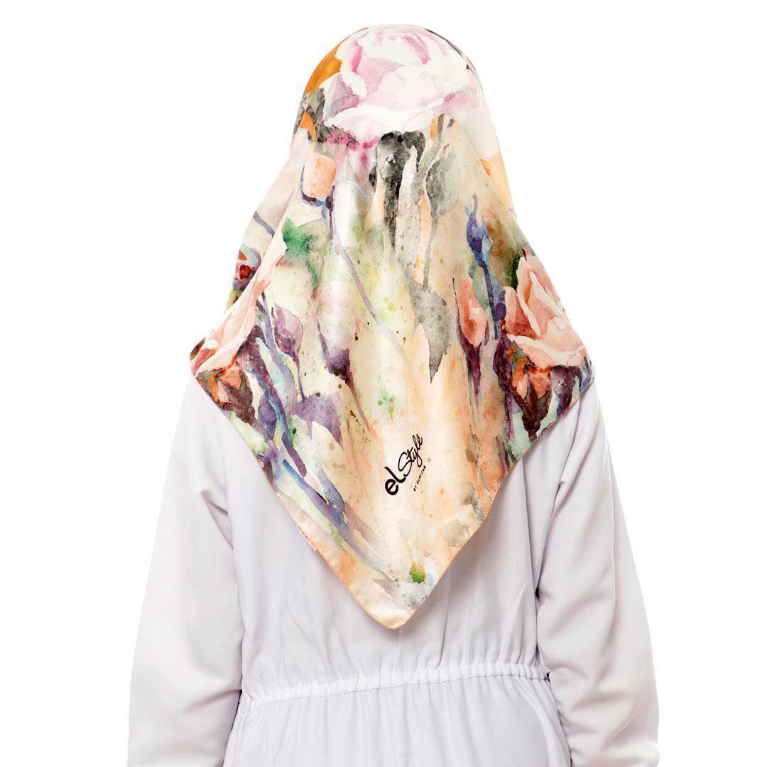SALYA LAKENZA Random