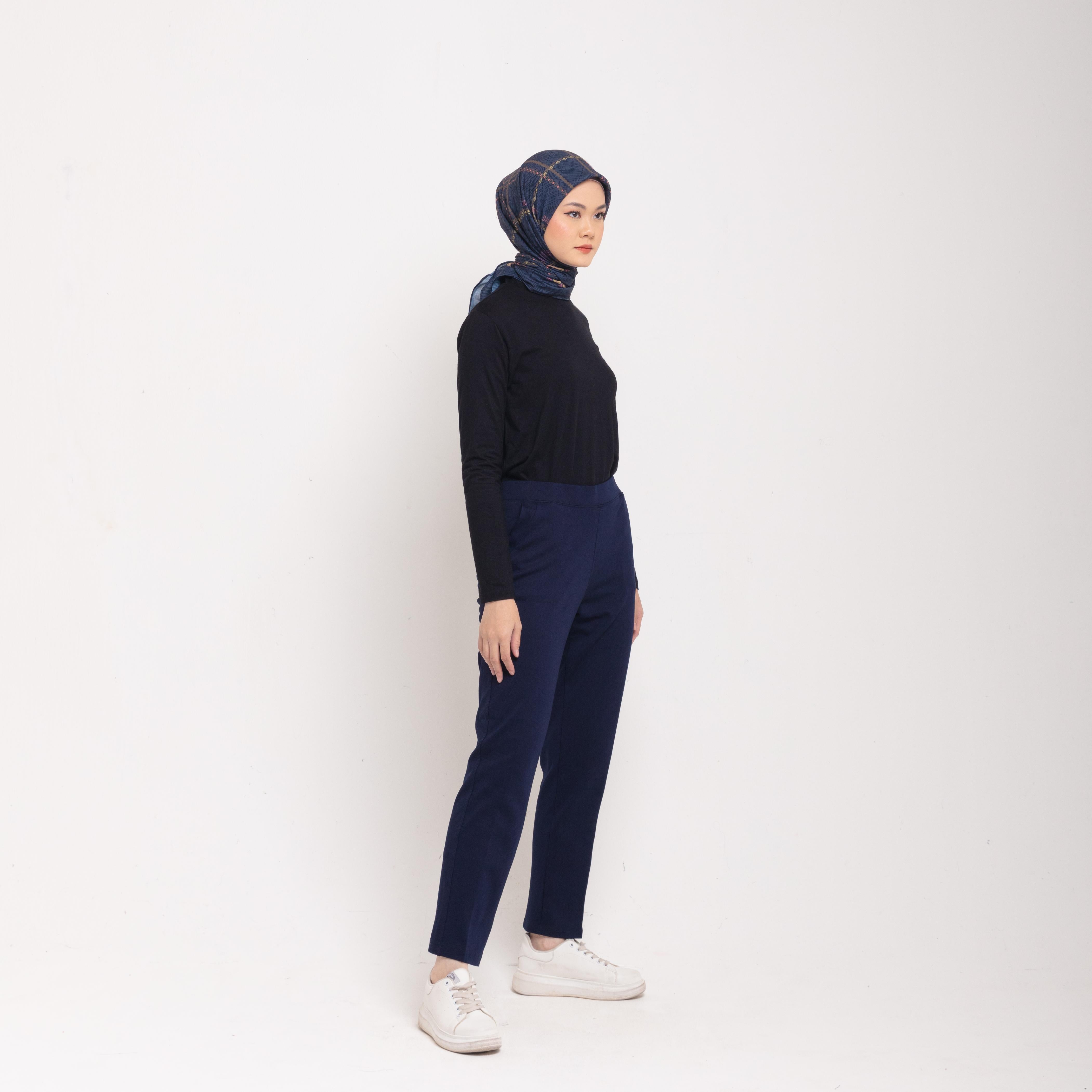 Straight Pants - Navy