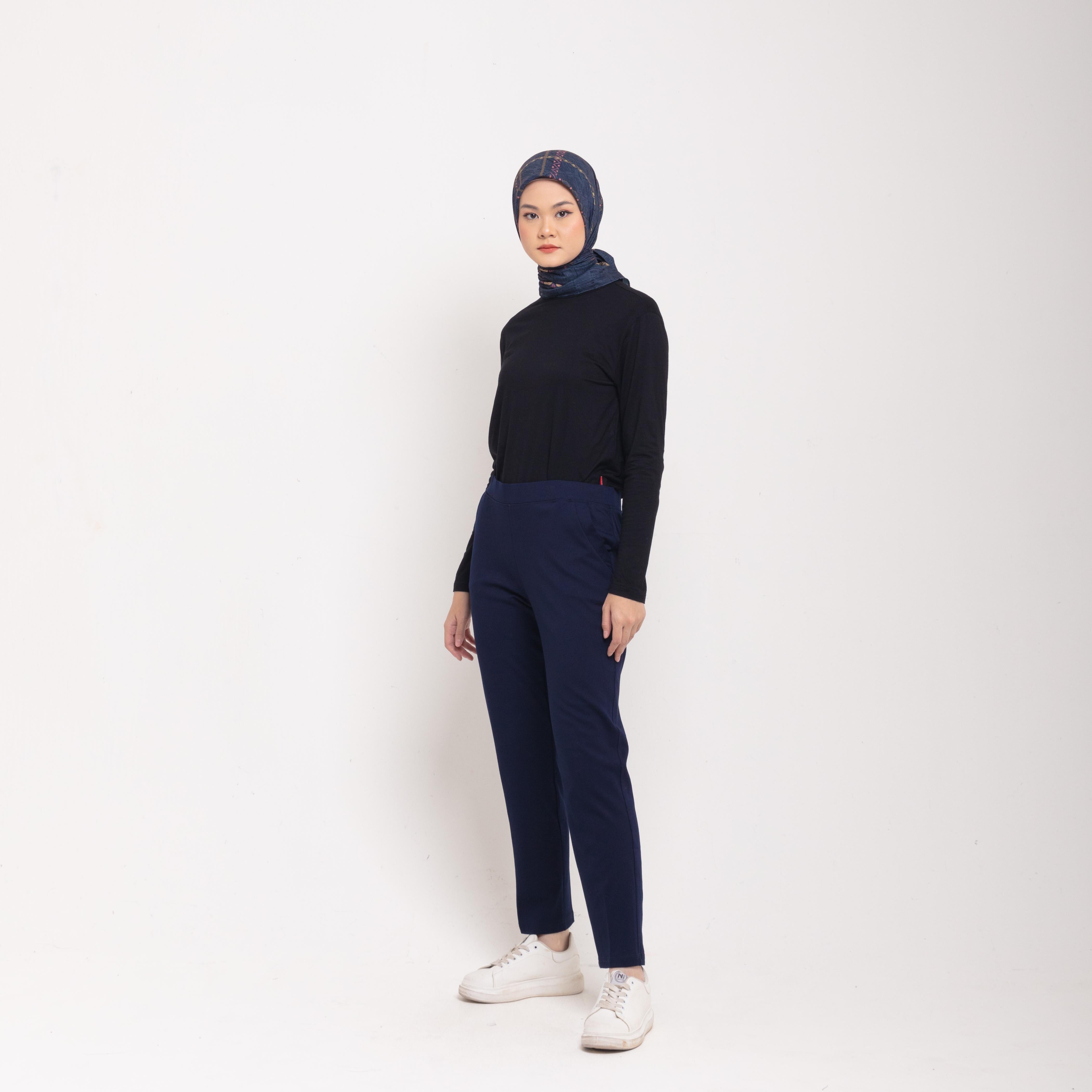 Straight Pants - Navy
