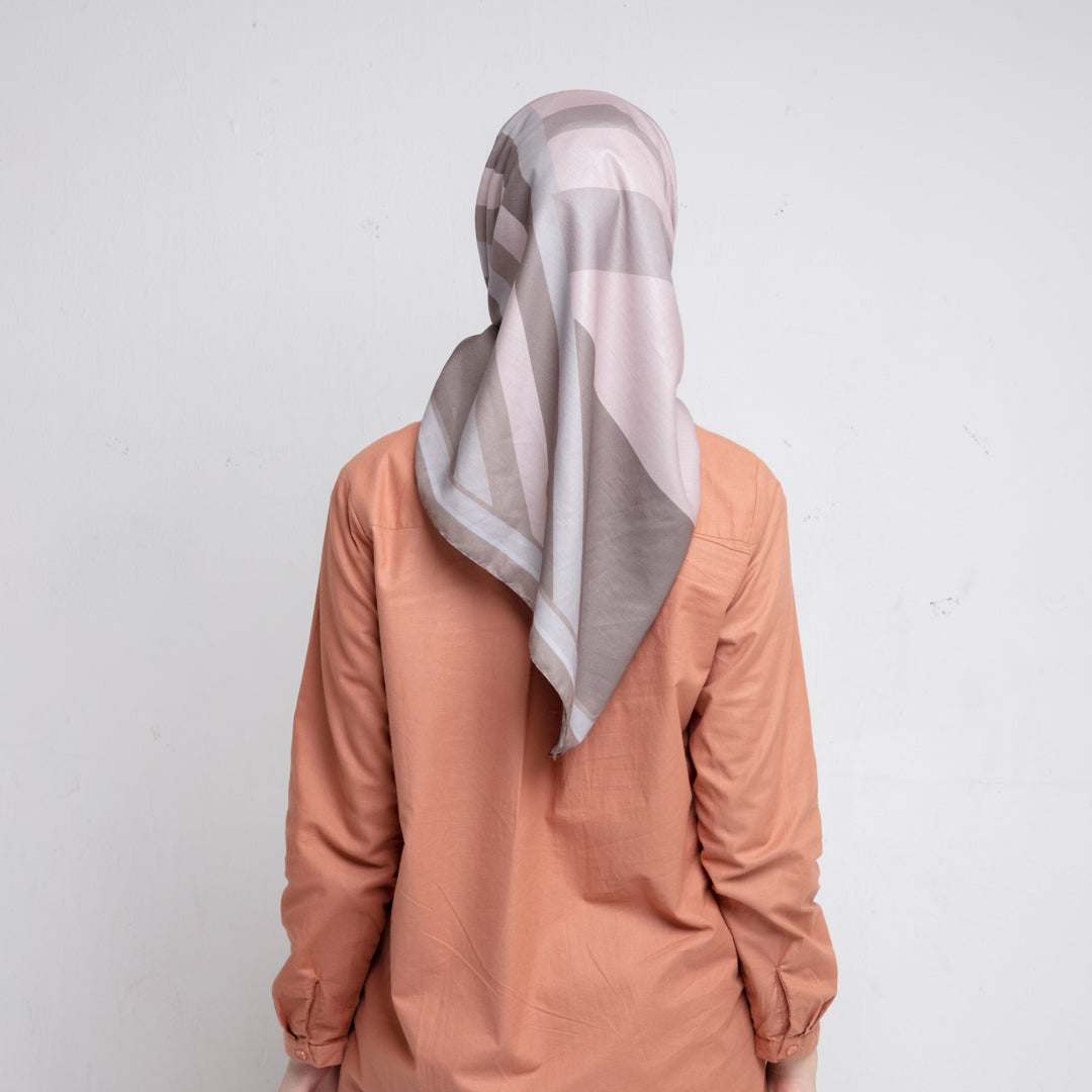 Dauky Hijab Segiempt kerudung Abstract Shape Scarf - Peach