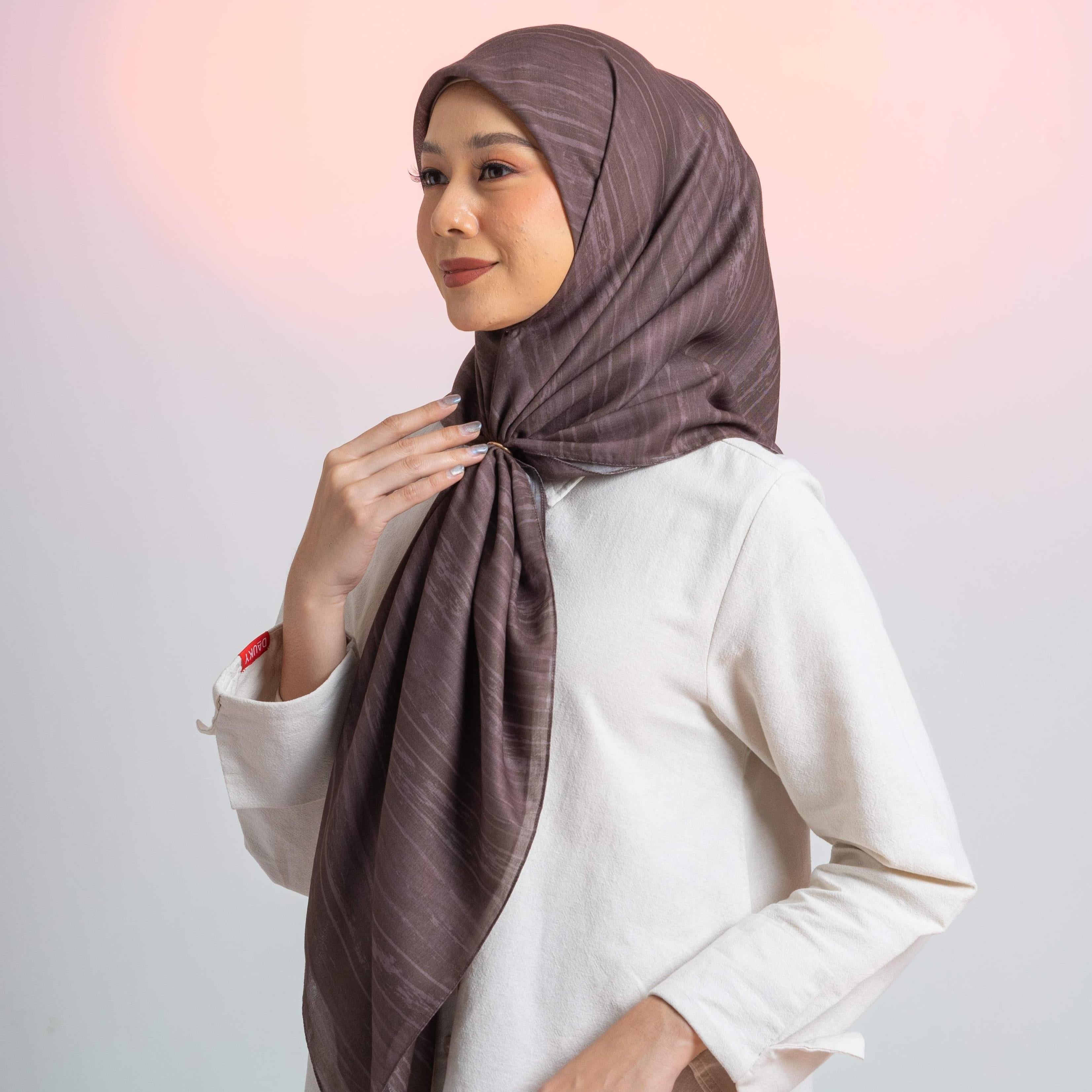 WAVY LINES SCARF