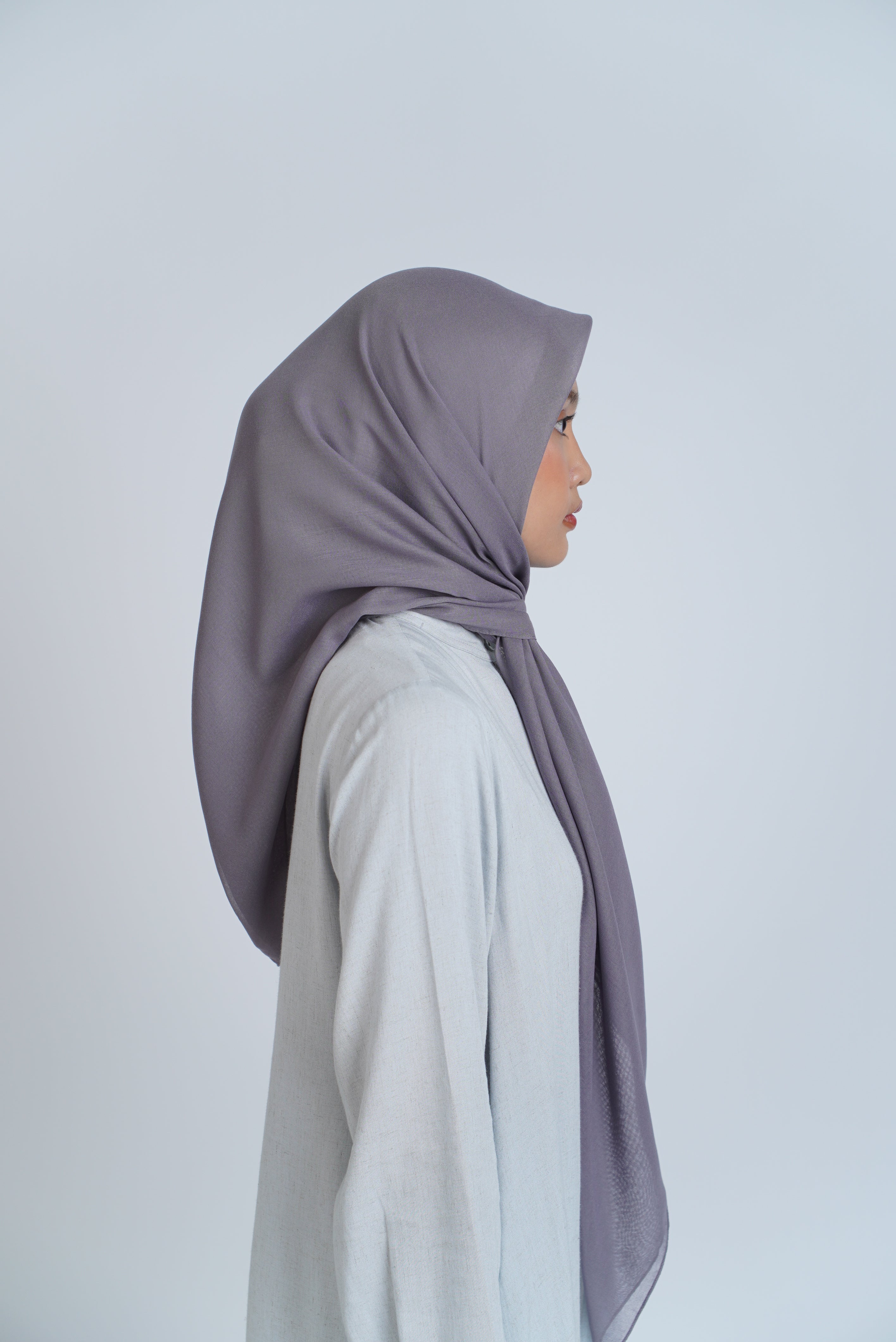 SIGNATURED PLAIN SCARF - DARK GREY