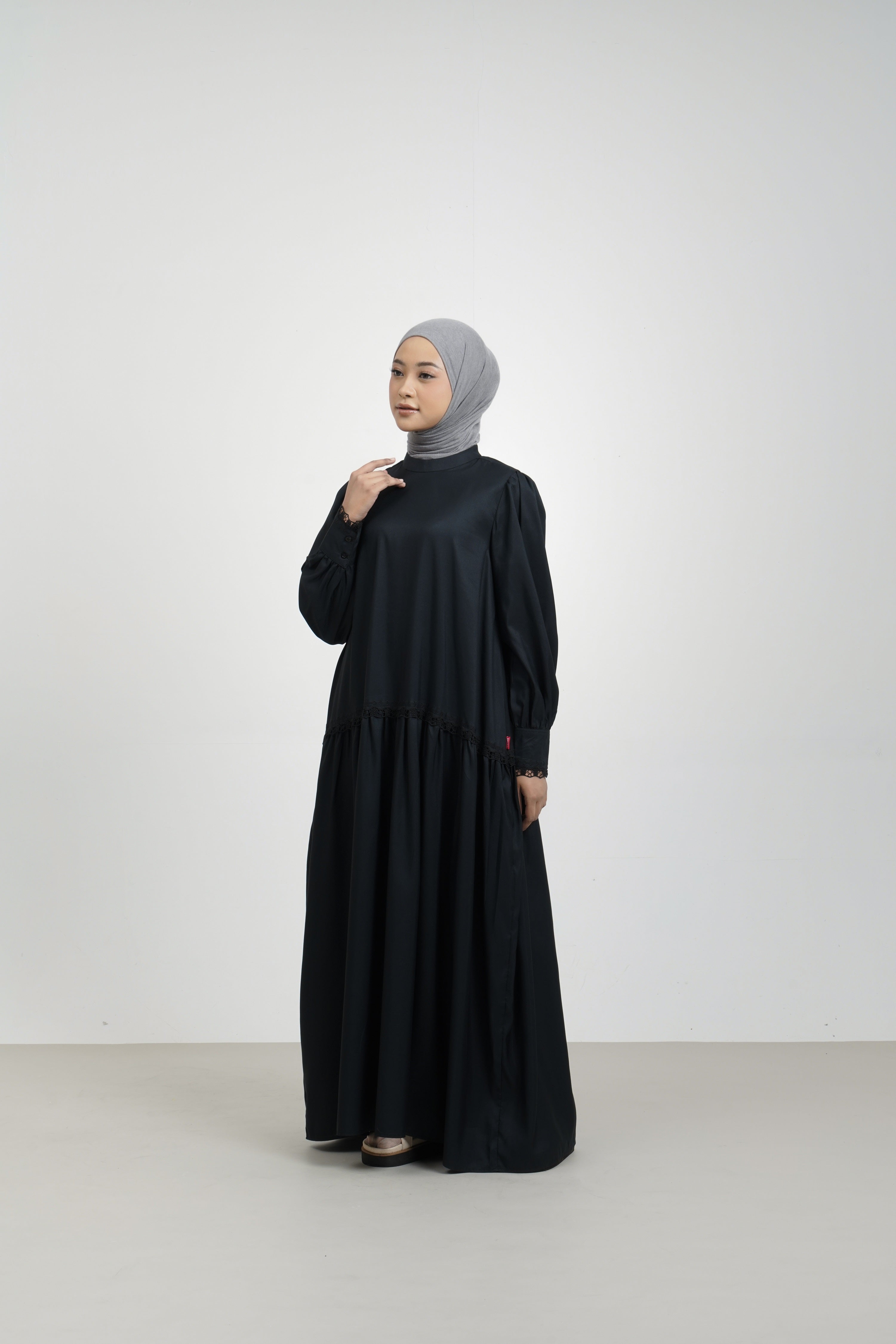 L Dress Puff Lined Lace