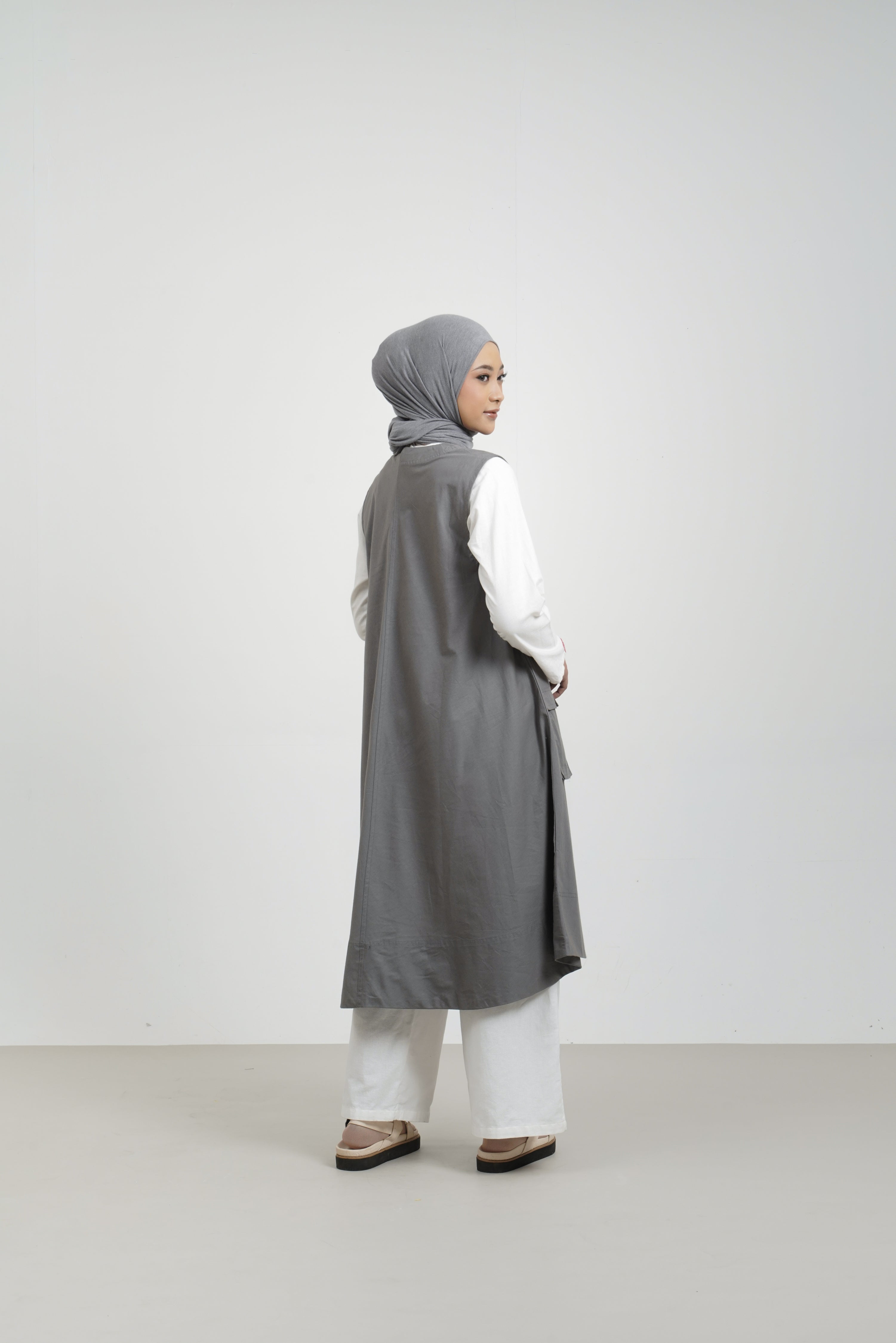 M Dress Embro Patch Wanderer