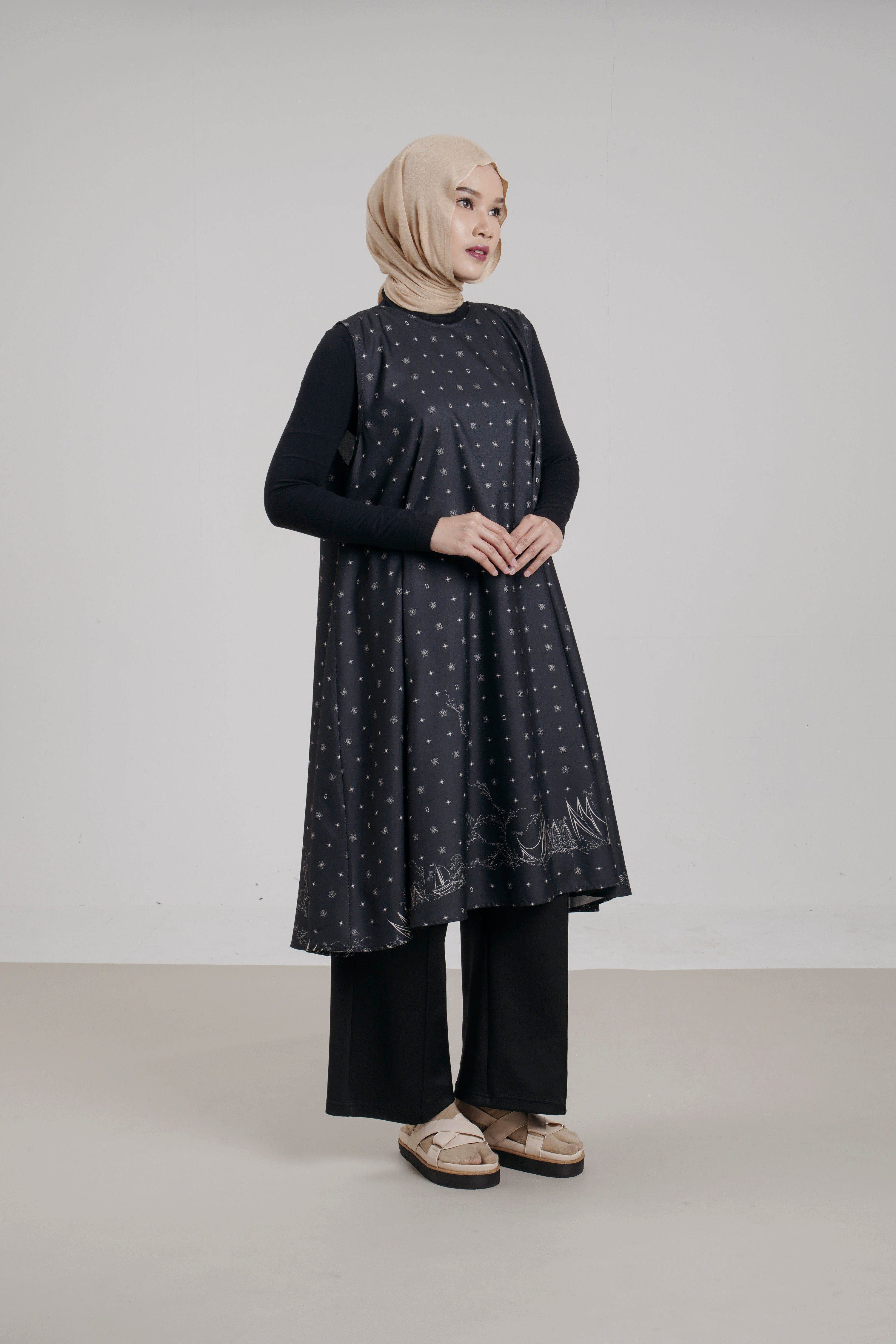 L Tunic Sleeveless Wanderer