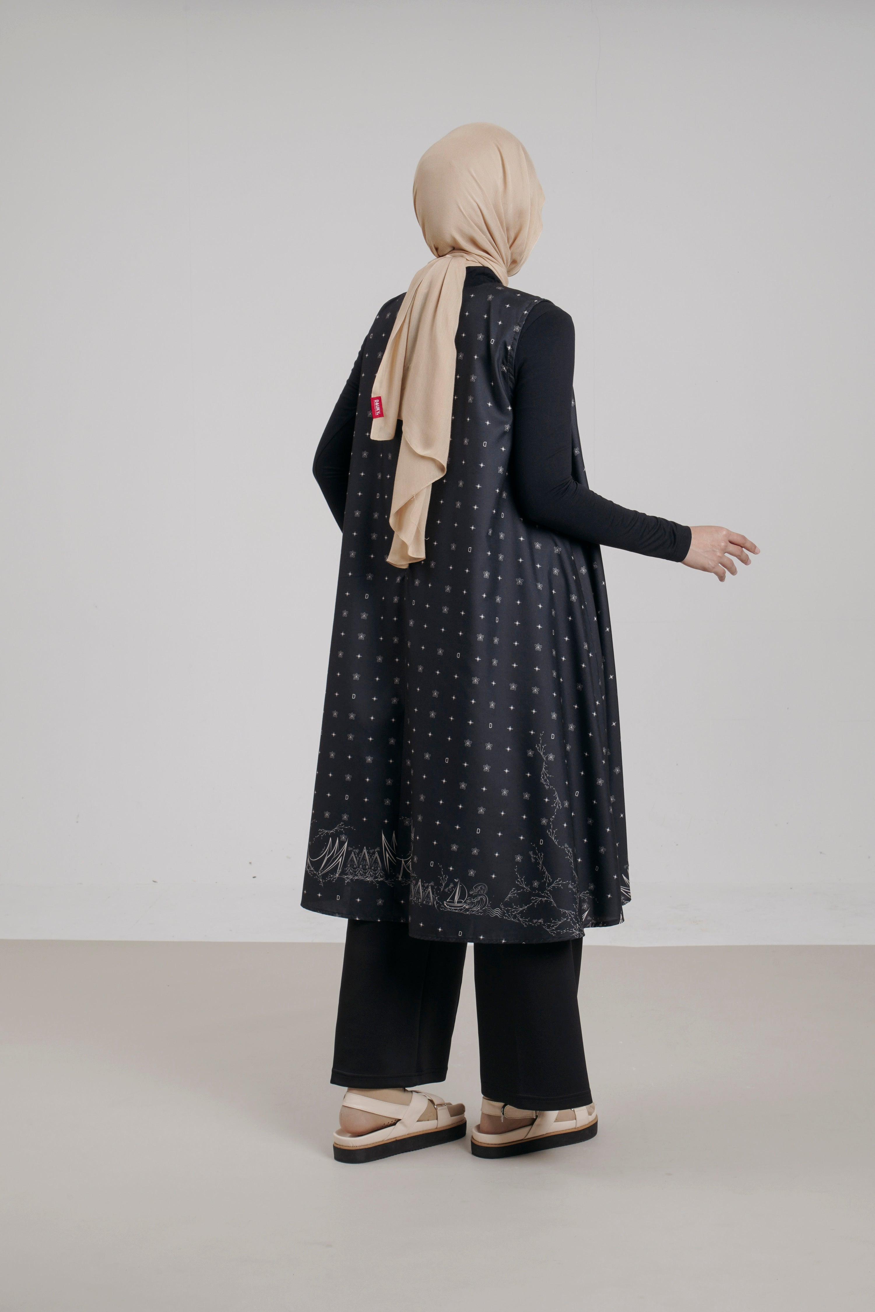 L Tunic Sleeveless Wanderer