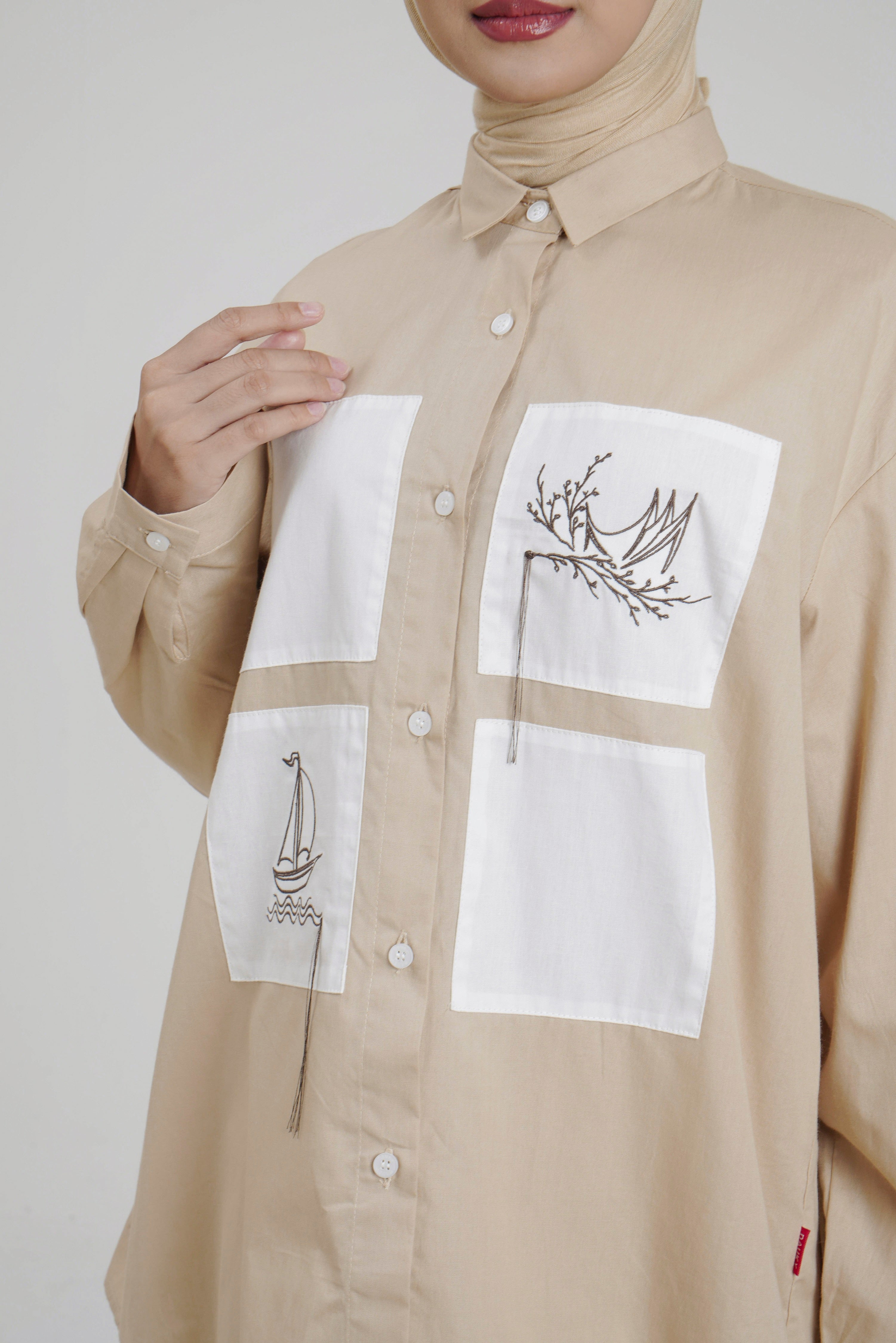 M Tunic Embro Patch Wanderer