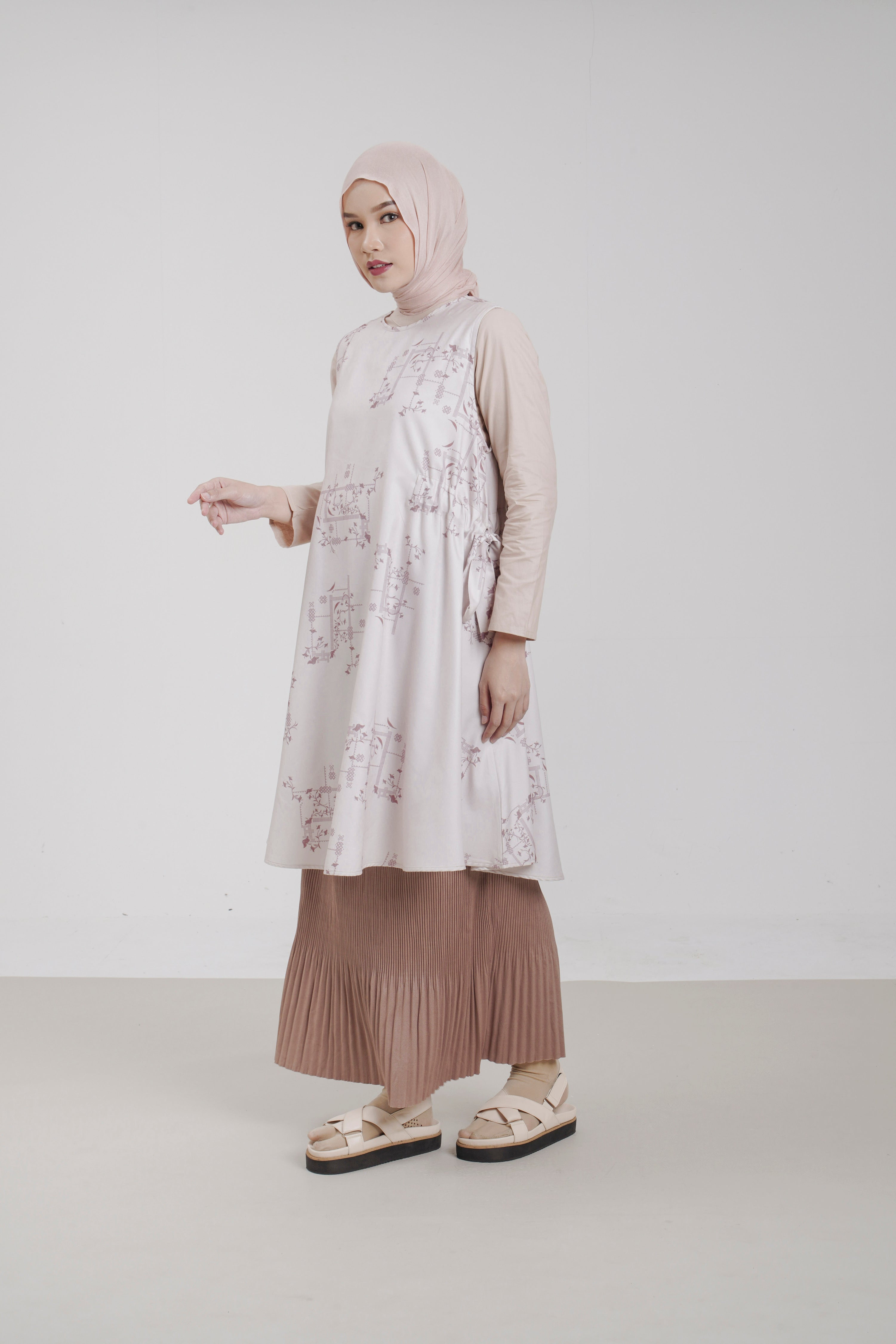 L Tunic Sleeveless Bitter Bloom